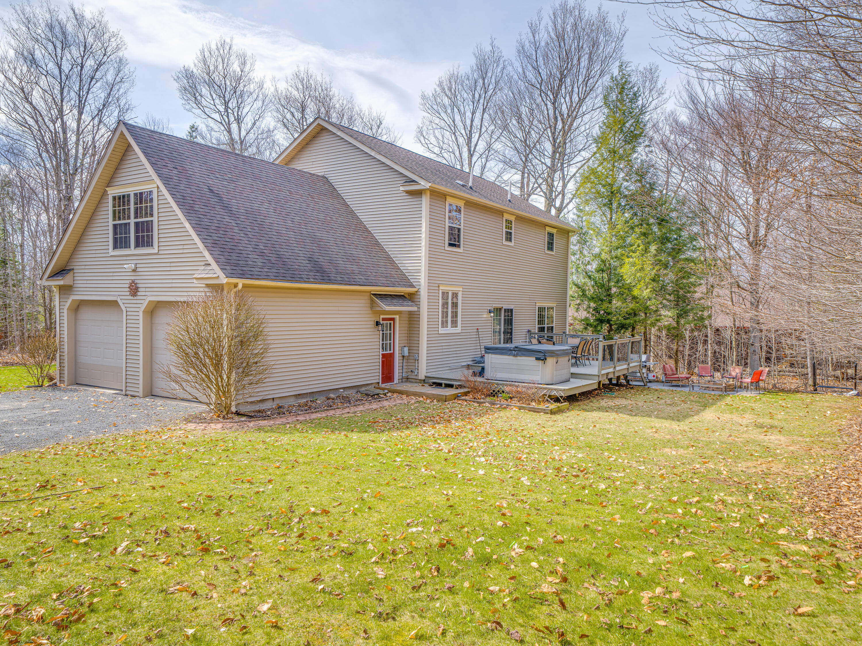 16 Robinwood Lane