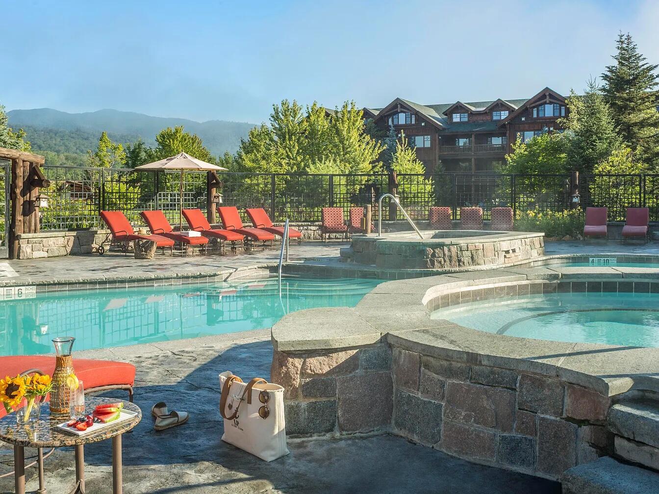 7 Whiteface Inn Lane 215/217, Int 8
