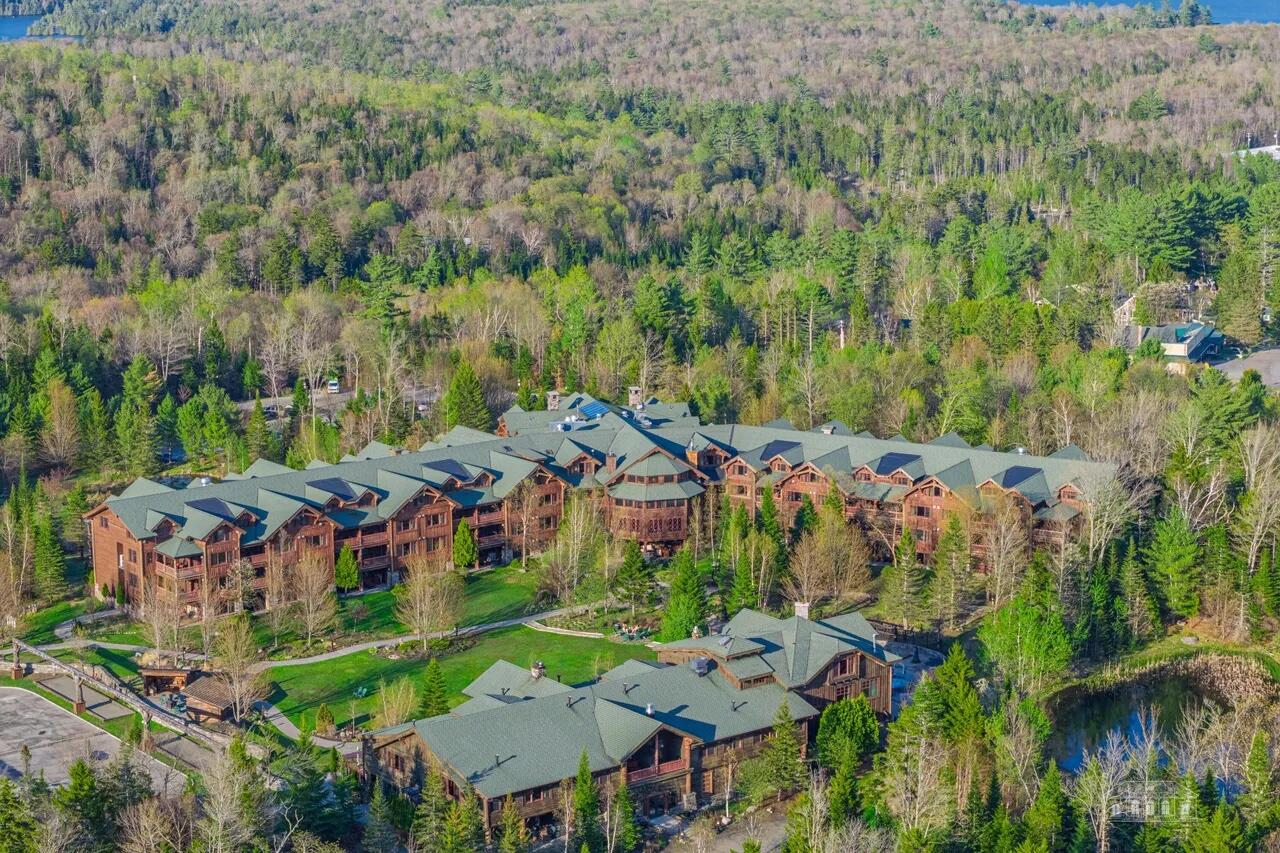 7 Whiteface Inn Lane 215/217, Int 8