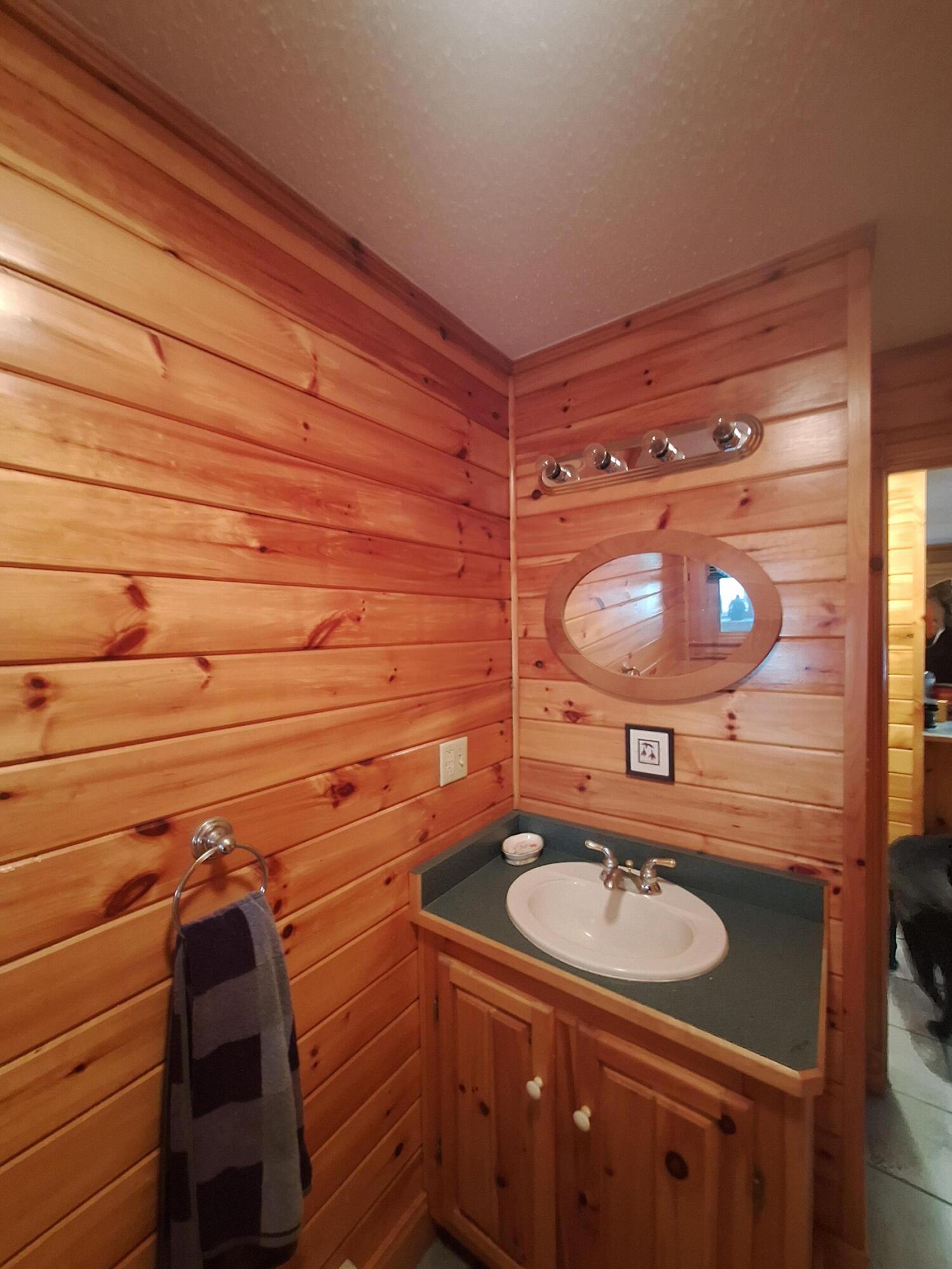 407 Augur Lake Road, Keeseville, New York image 17