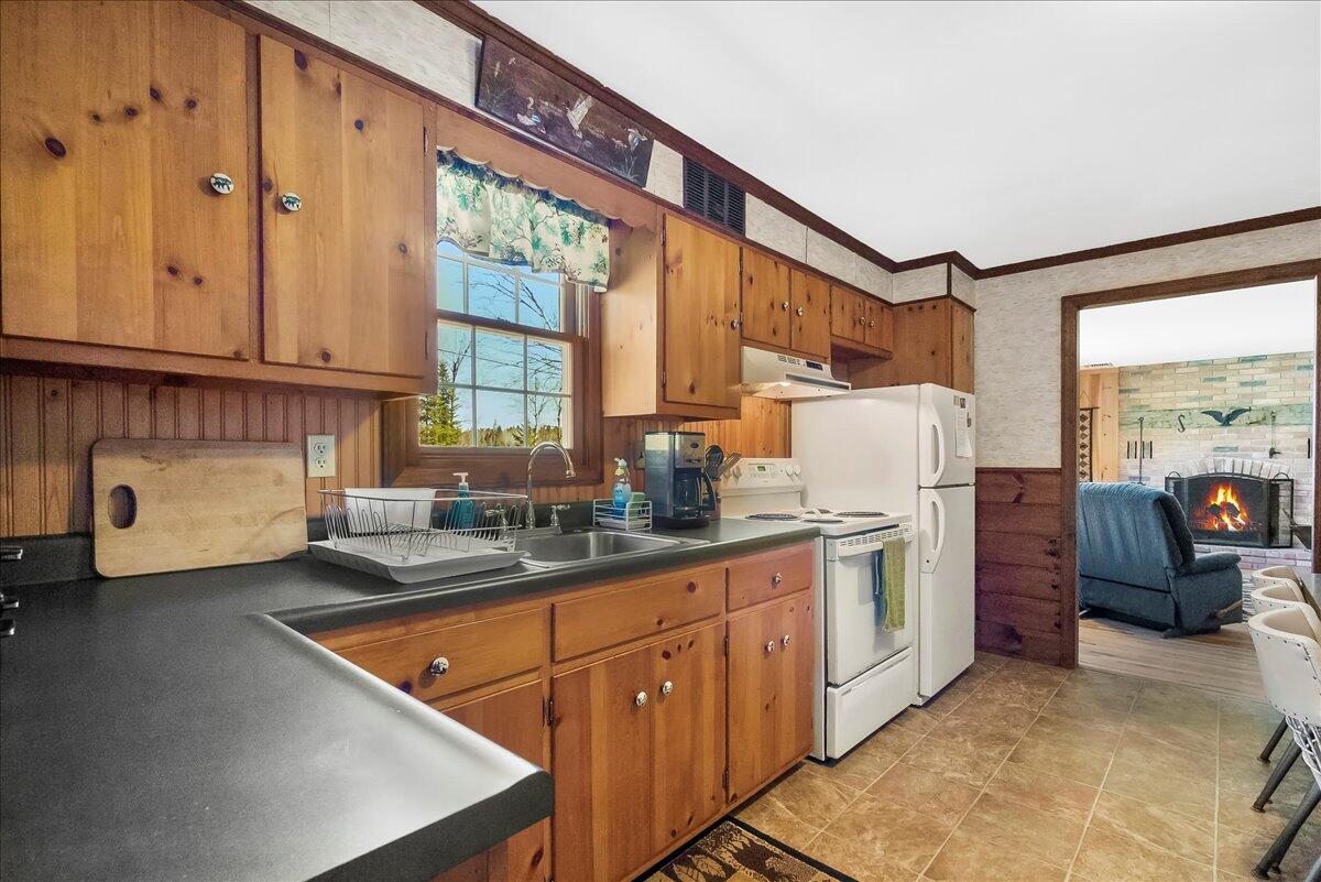 137 Jerry Savarie Rd Road, Indian Lake, New York image 13