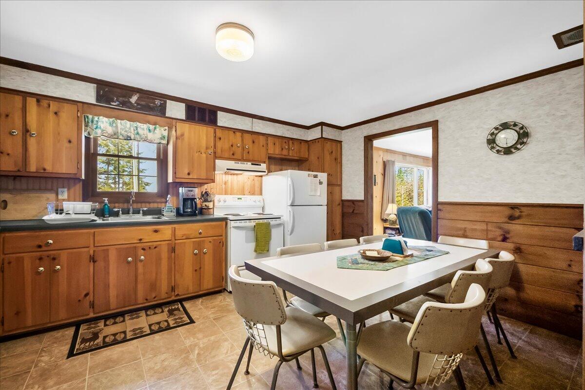 137 Jerry Savarie Rd Road, Indian Lake, New York image 16
