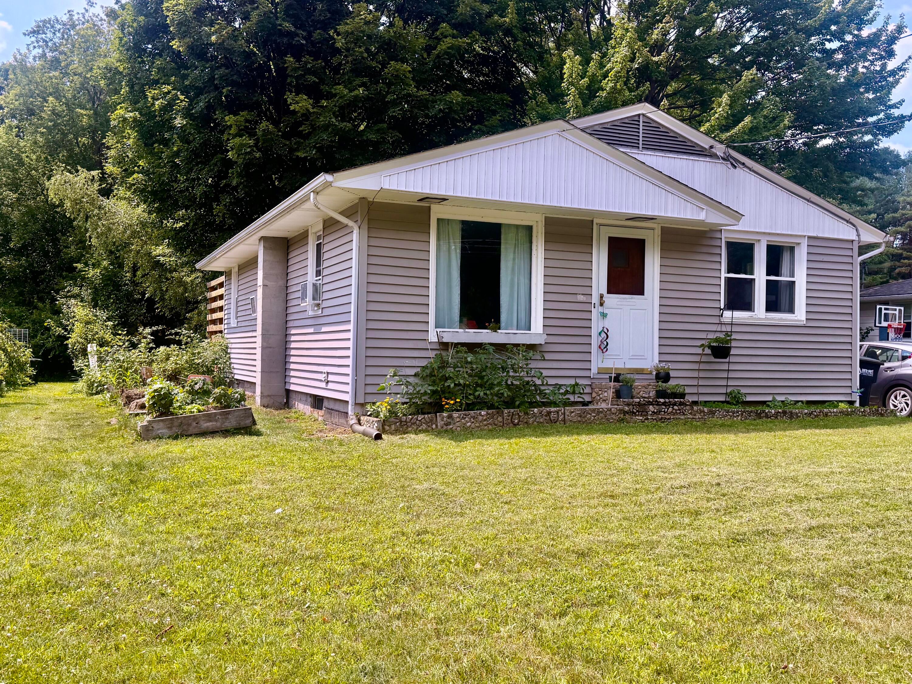 33 Scott Drive