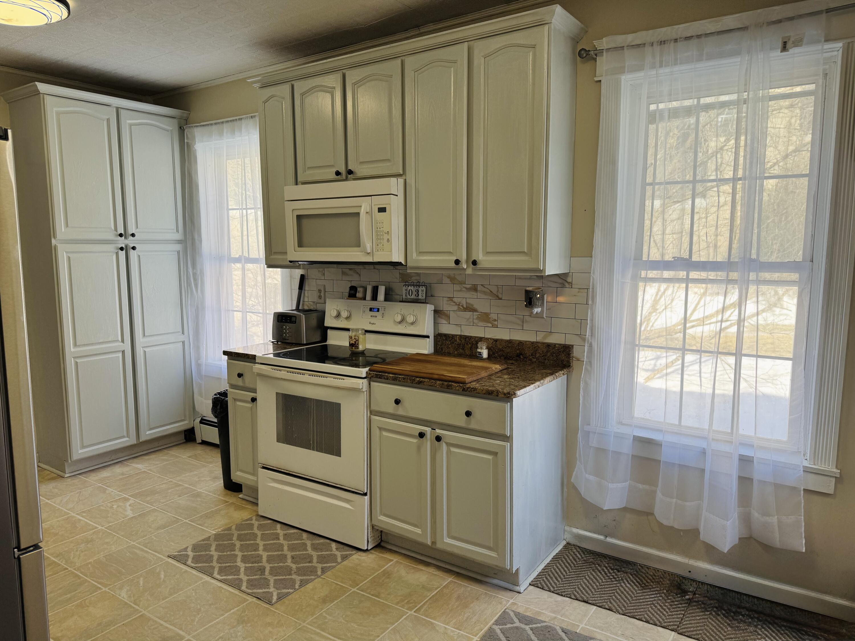 13 Oak Street, Champlain, New York image 5