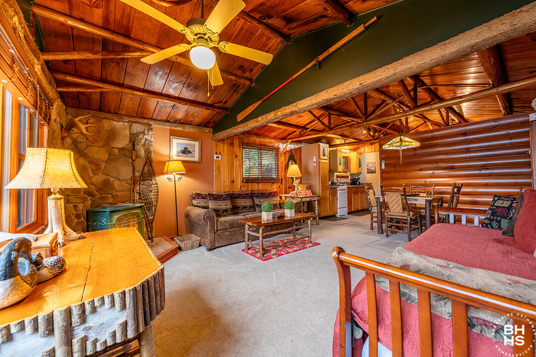 Saranac Lake, New York 12983, United States, ,Residential,Active,238553