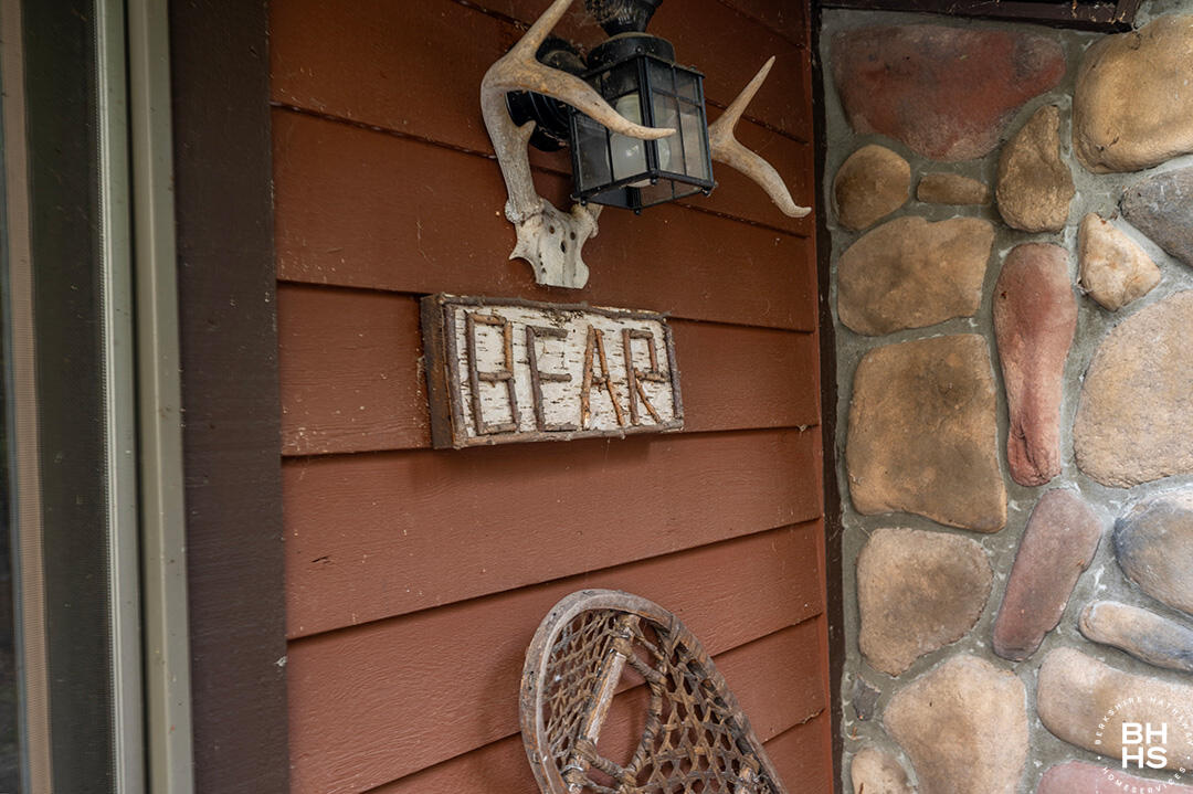 Saranac Lake, New York 12983, United States, ,Residential,Active,238553