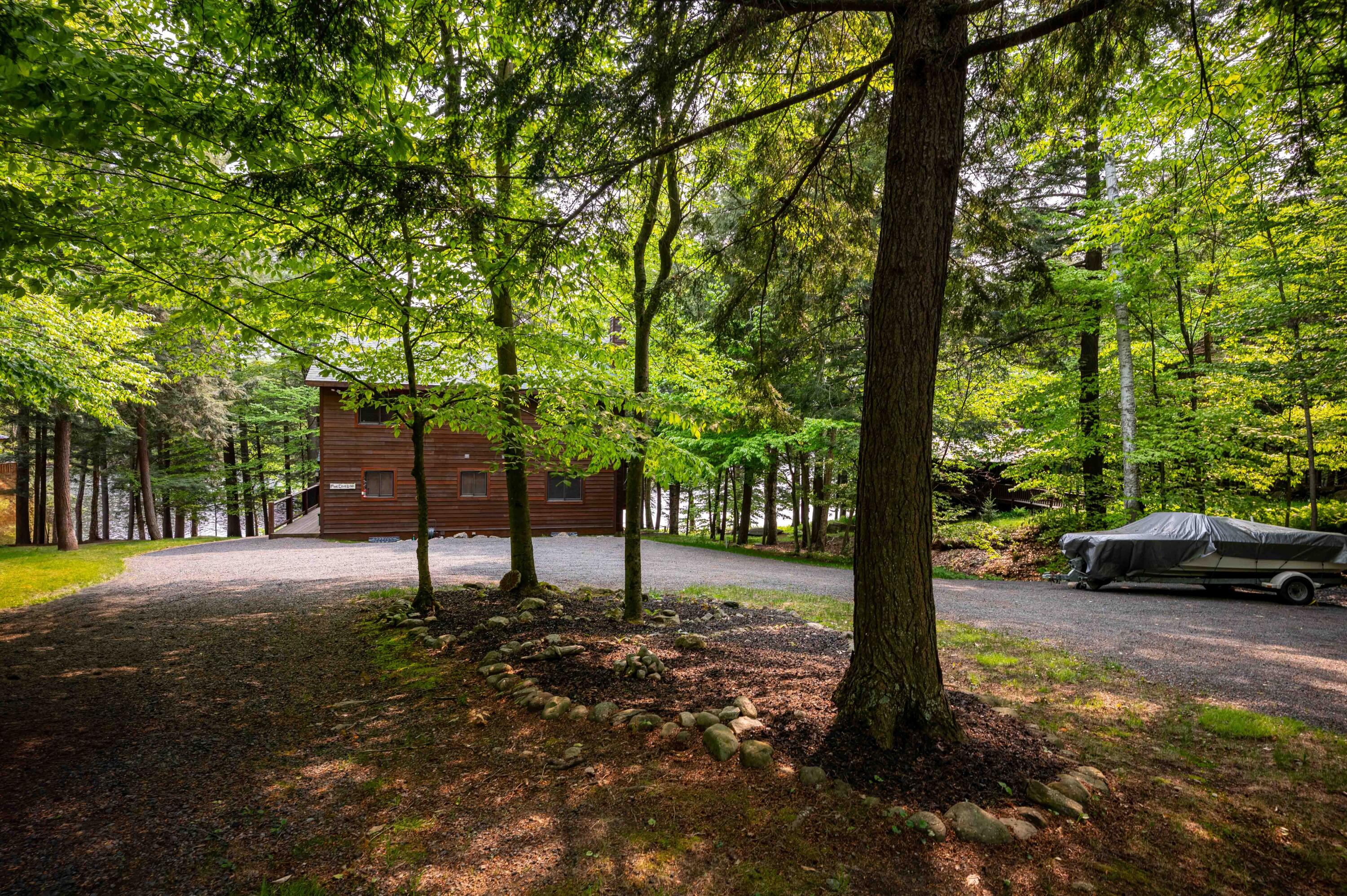 40 Eaton Outlet Way, Long Lake, New York image 16