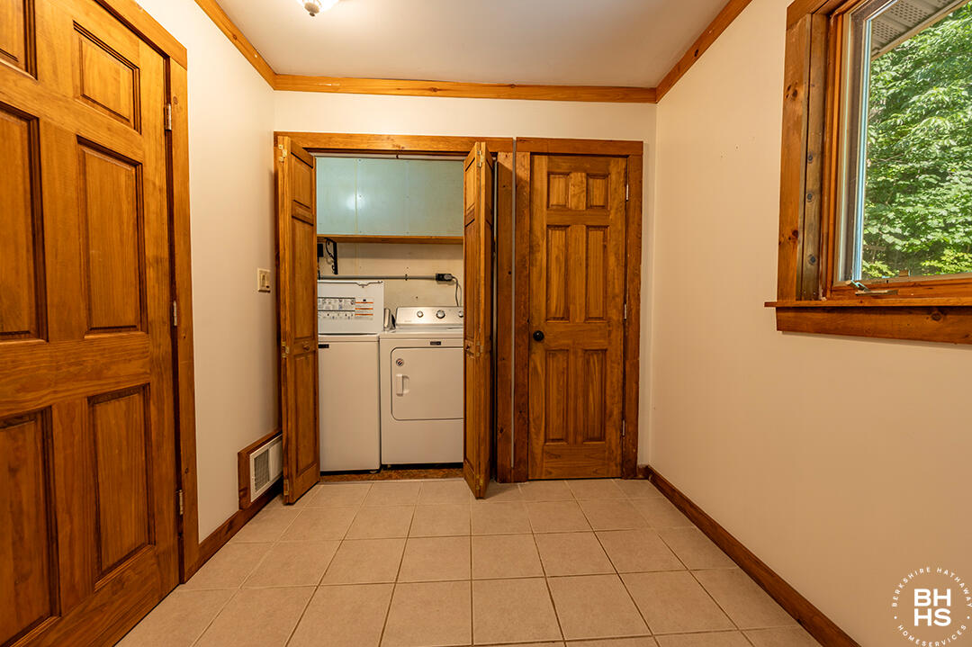 Wilmington, New York 12997, United States, 4 Bedrooms Bedrooms, ,3 BathroomsBathrooms,Residential,Active,186266