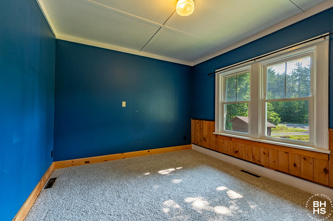 Wilmington, New York 12997, United States, 4 Bedrooms Bedrooms, ,3 BathroomsBathrooms,Residential,Active,186266