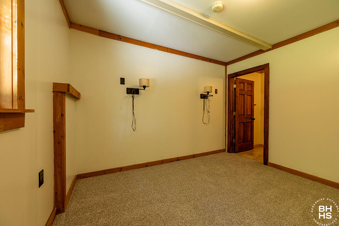 Wilmington, New York 12997, United States, 4 Bedrooms Bedrooms, ,3 BathroomsBathrooms,Residential,Active,186266