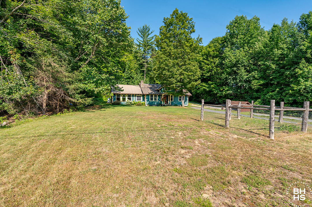 Wilmington, New York 12997, United States, 4 Bedrooms Bedrooms, ,3 BathroomsBathrooms,Residential,Active,186266