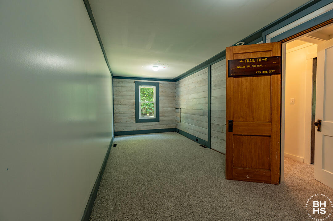 Wilmington, New York 12997, United States, 4 Bedrooms Bedrooms, ,3 BathroomsBathrooms,Residential,Active,186266