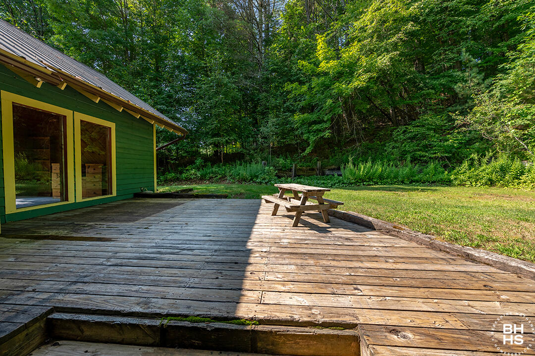 Wilmington, New York 12997, United States, 4 Bedrooms Bedrooms, ,3 BathroomsBathrooms,Residential,Active,186266