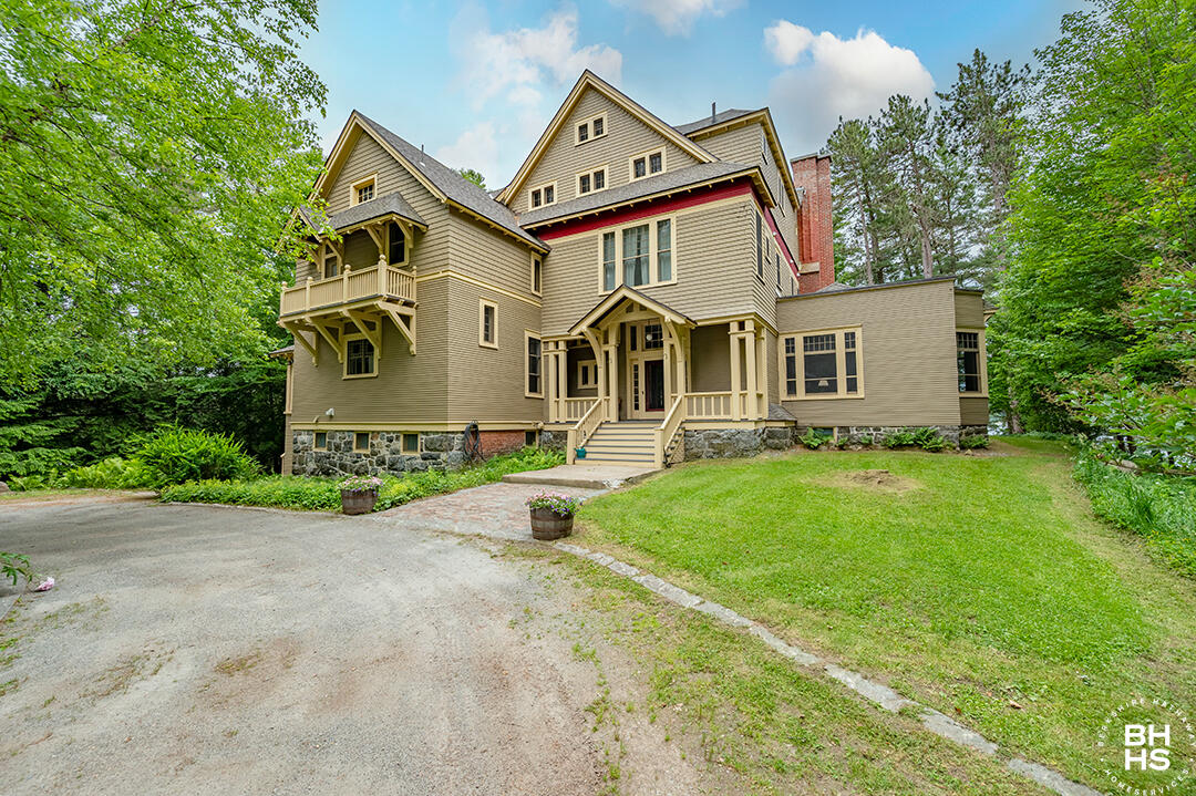 8 Pinehurst Road