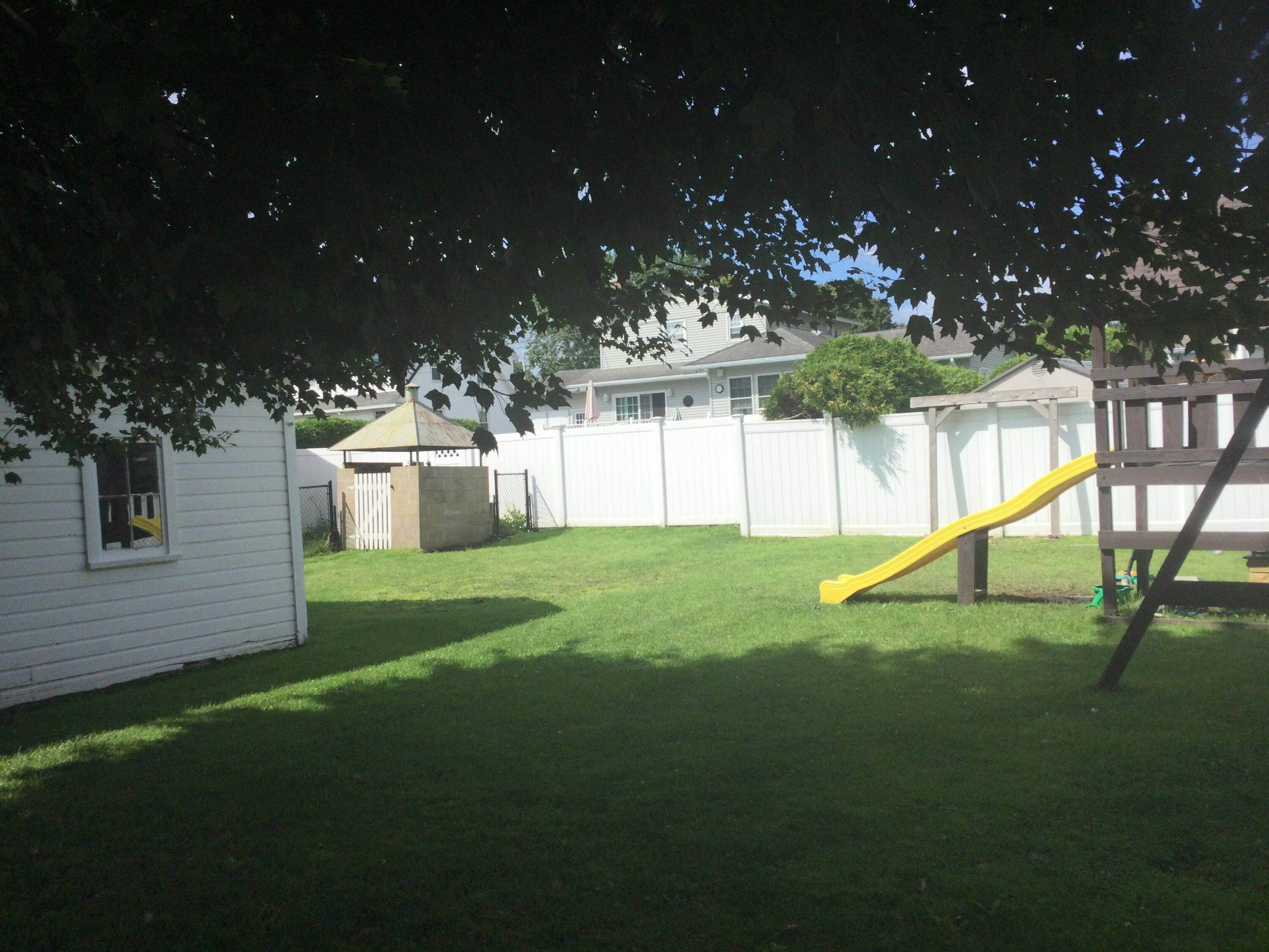 10 Sanborn Avenue
