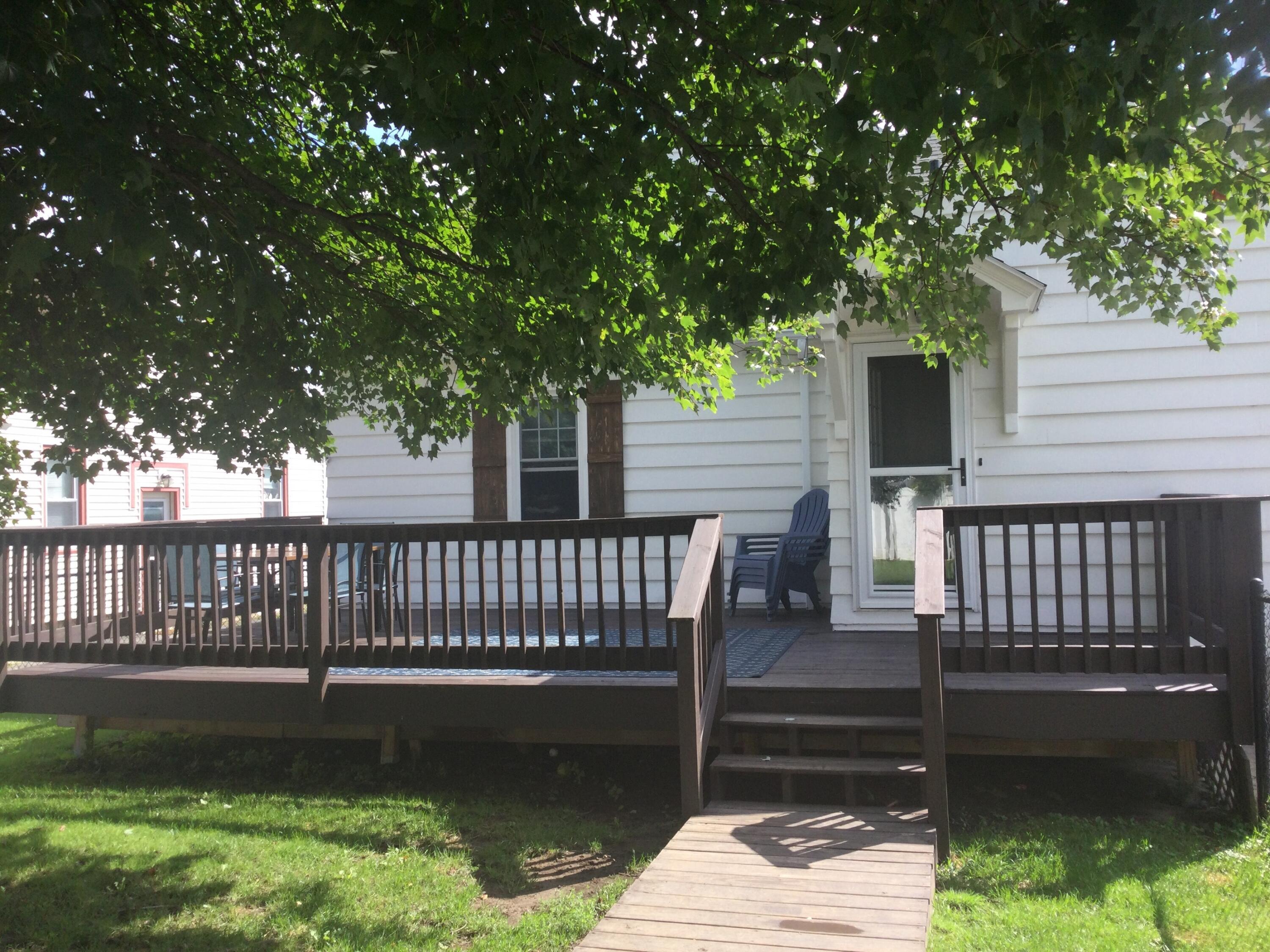 10 Sanborn Avenue