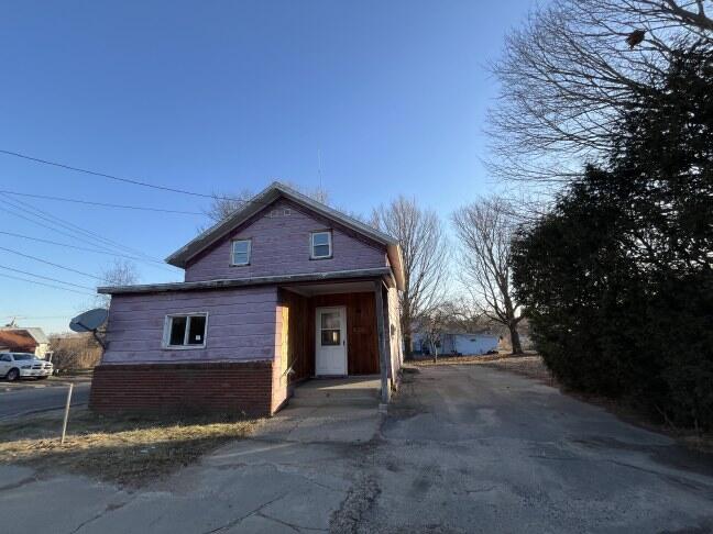27 Front St Street, Malone, New York image 2