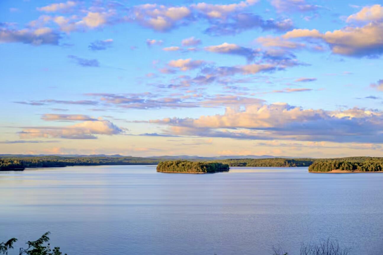 9579 9609 Cookingham Road