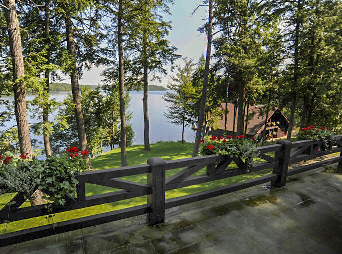 26 Hemlock Ledge Road