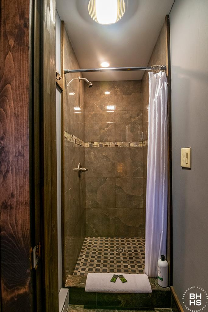 Lake Placid, New York 12946, United States, 1 Bedroom Bedrooms, ,1 BathroomBathrooms,Residential,Active,188793