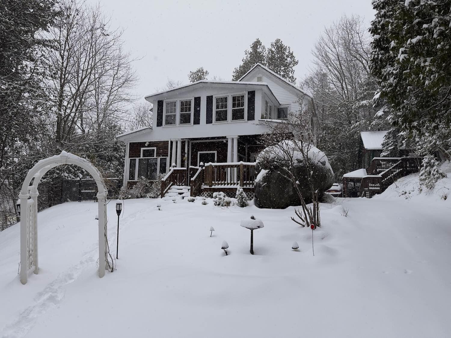 48 Old Lake Colby Road