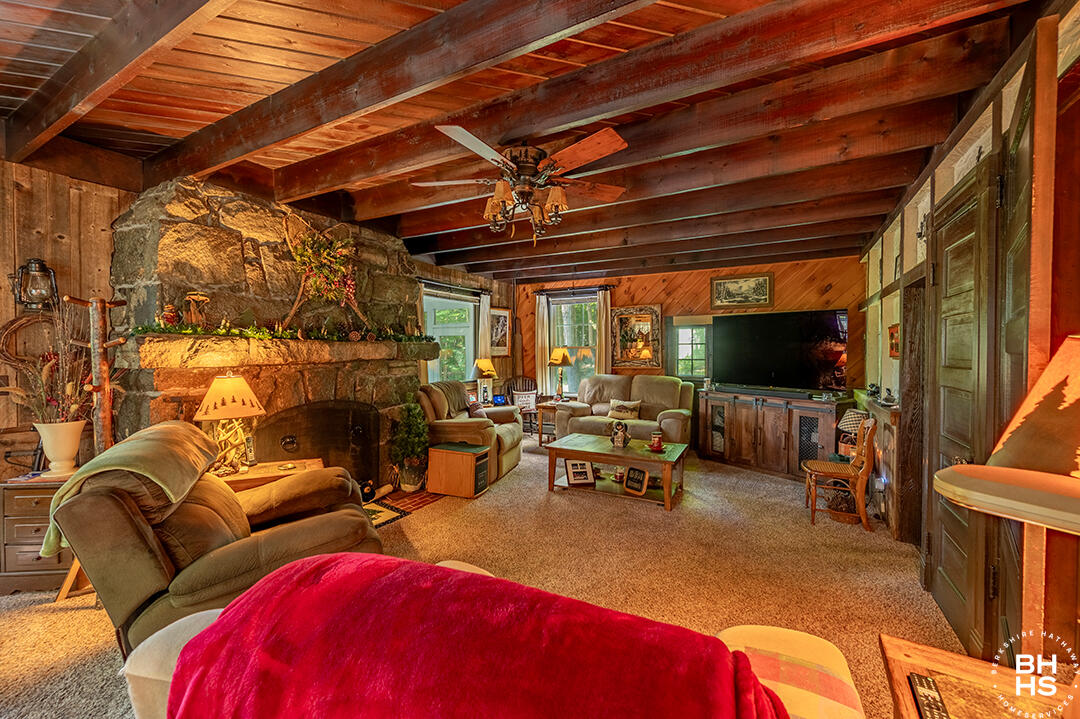 34 Mountain Lane