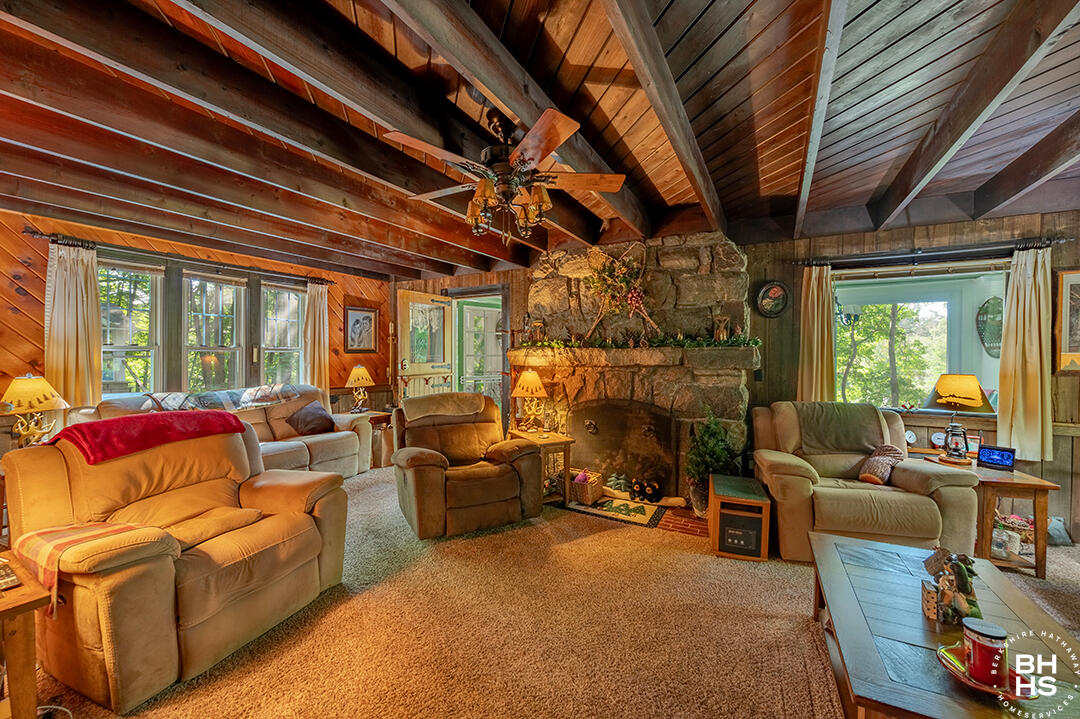 34 Mountain Lane