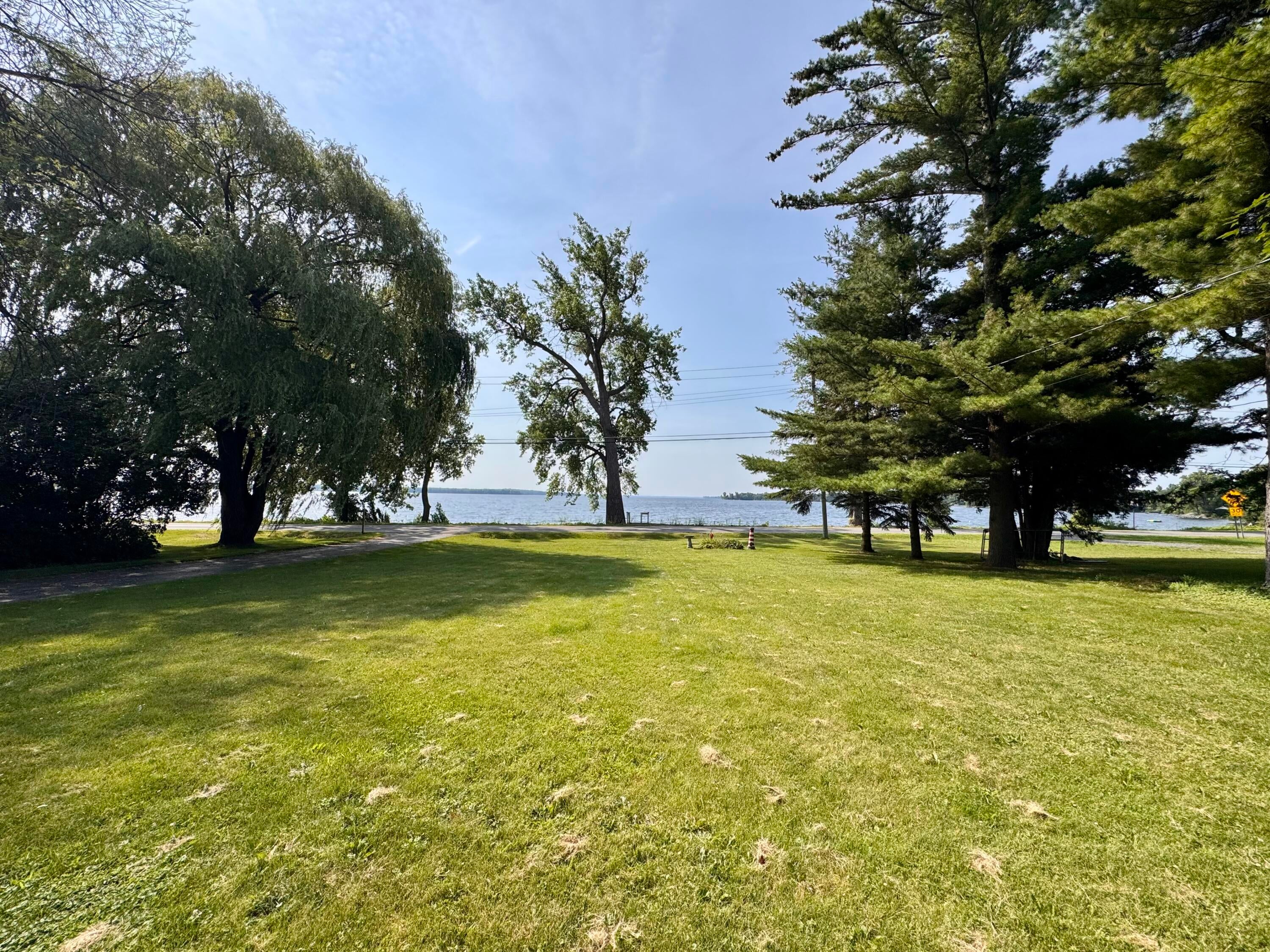 1421 Lakeshore Road