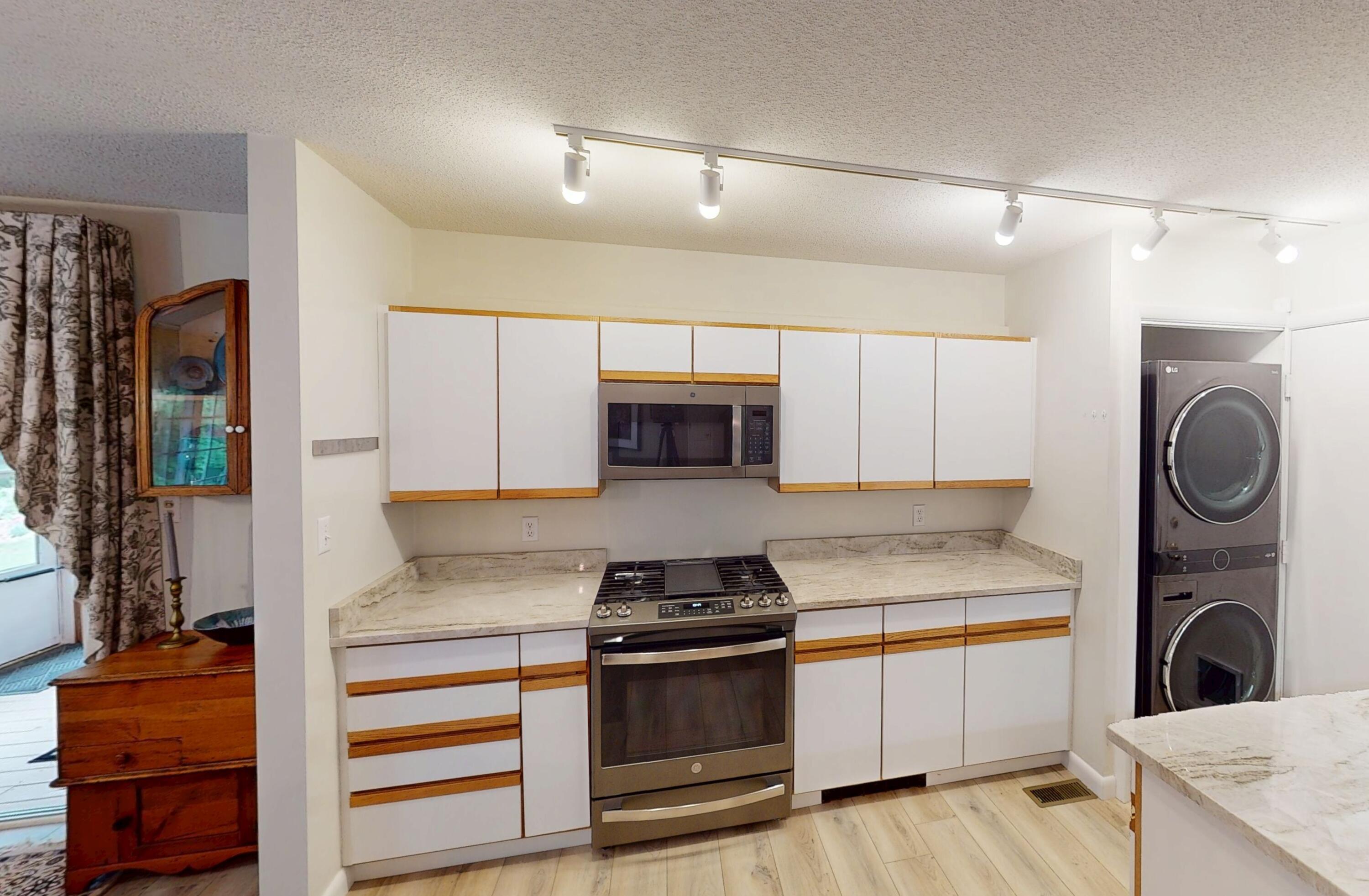 26 Dougan Lane, Elizabethtown, New York image 8