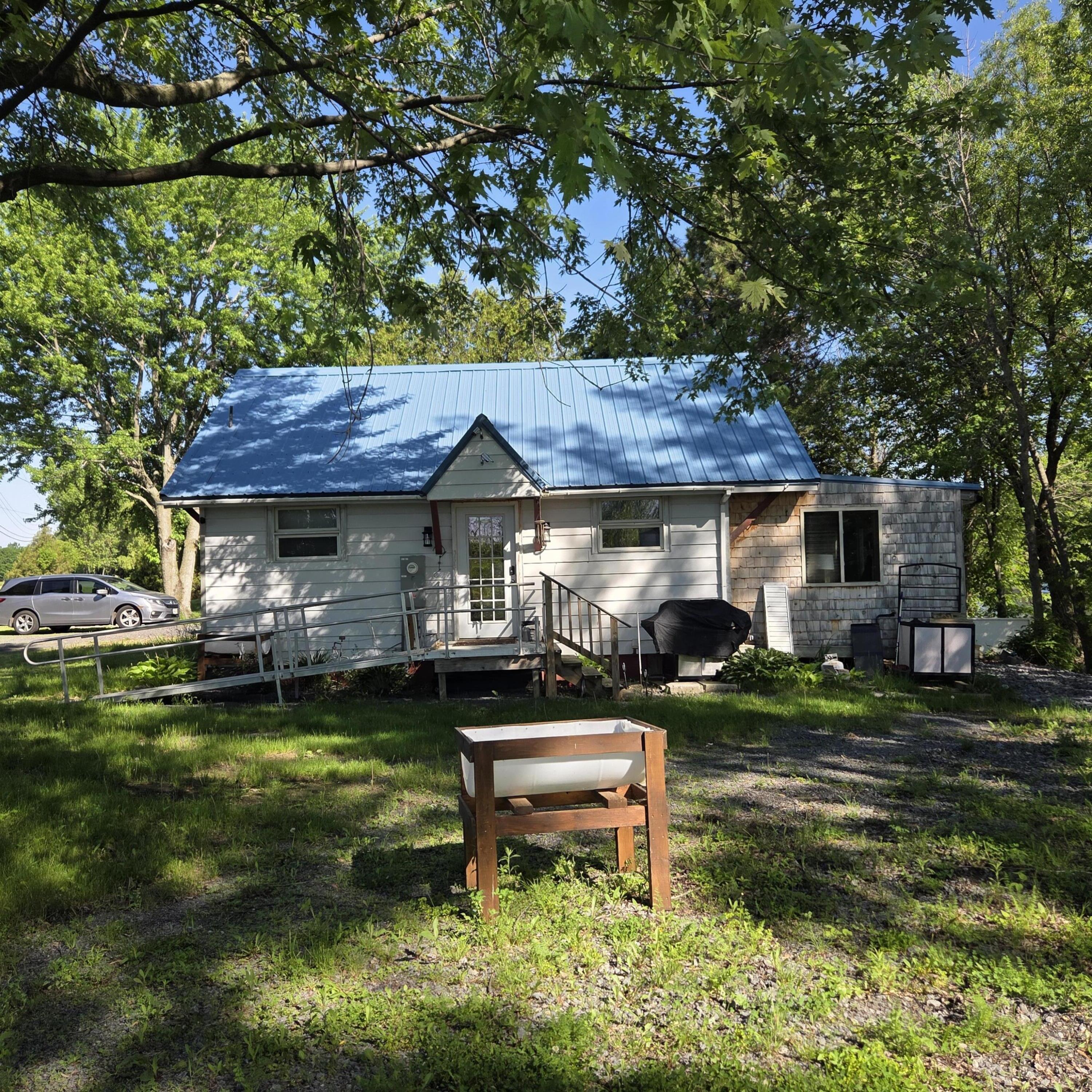 2710 Lake Shore Road