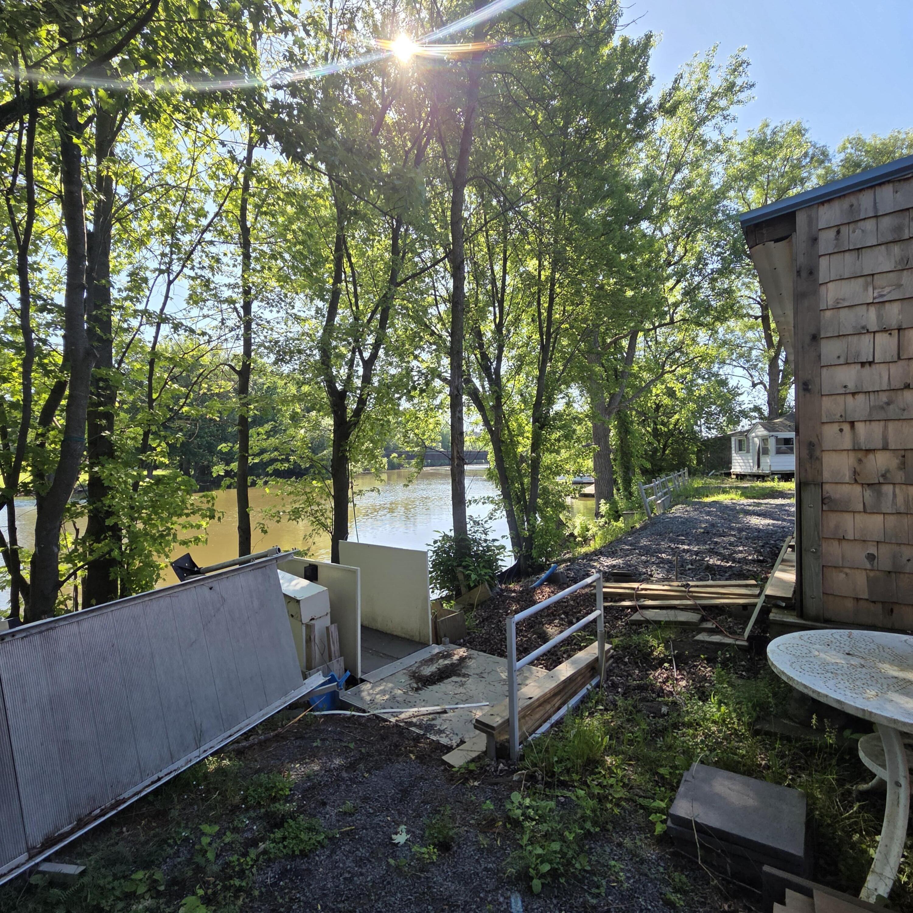 2710 Lake Shore Road