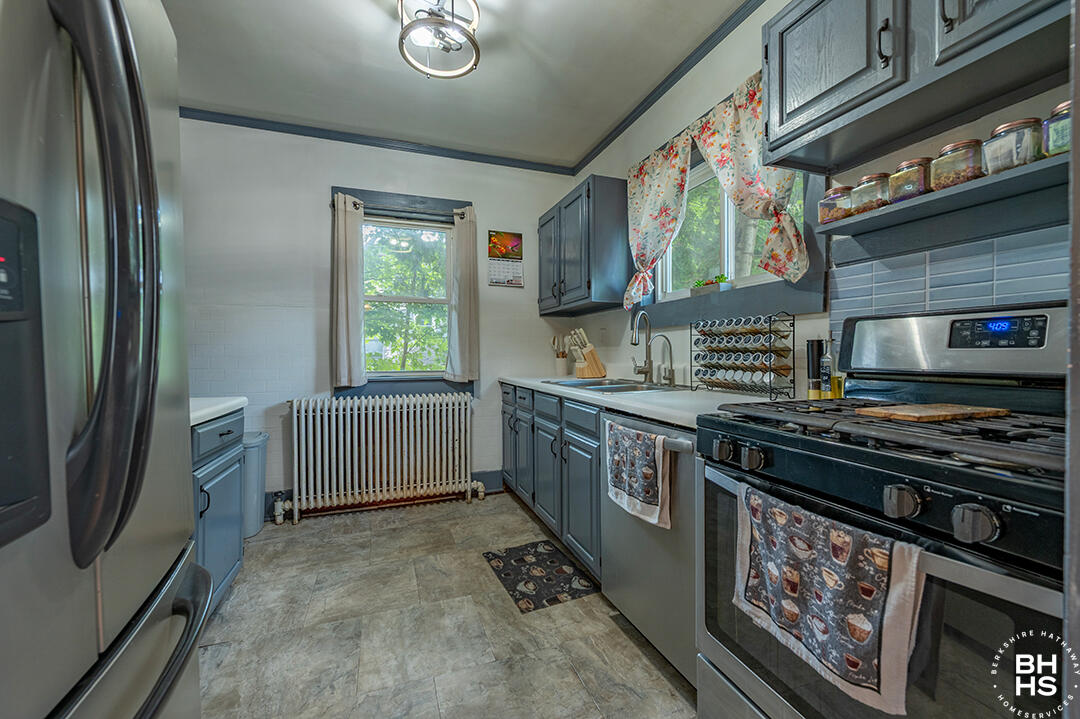 Saranac Lake, New York 12983, United States, 4 Bedrooms Bedrooms, ,2 BathroomsBathrooms,Residential,Pending,156981