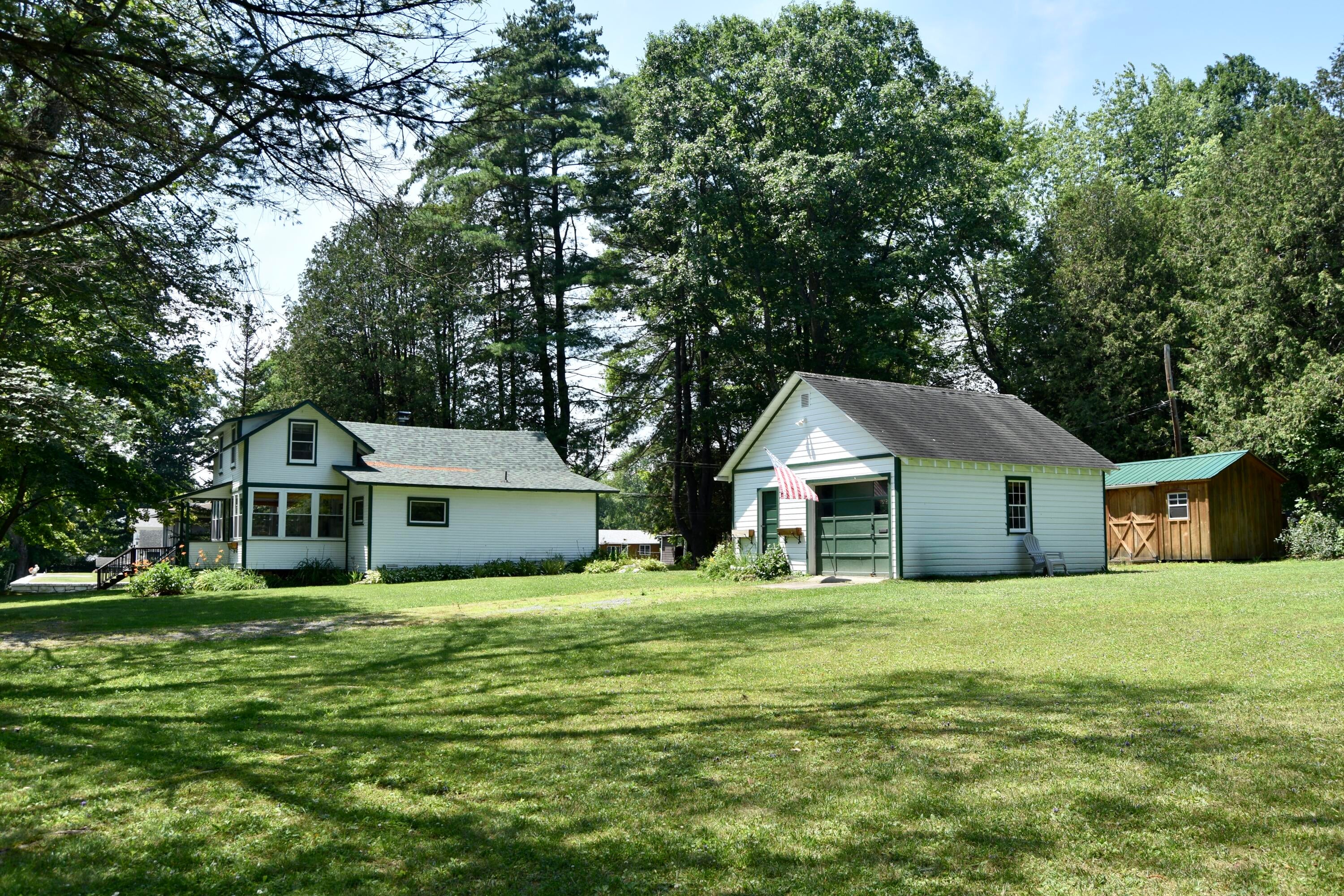 123 Lakeshore Drive