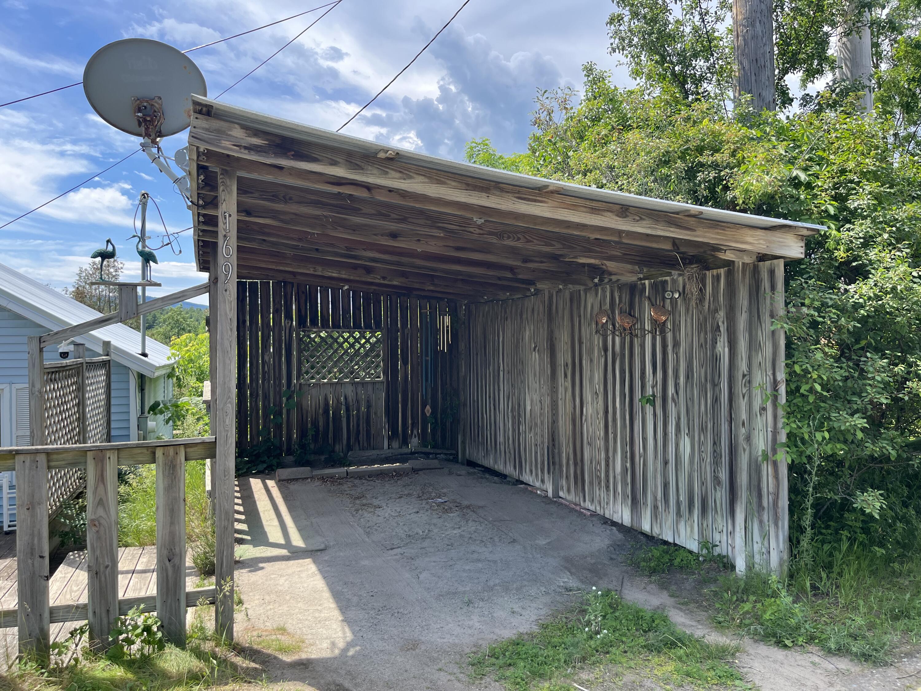 169 Pleasant Street