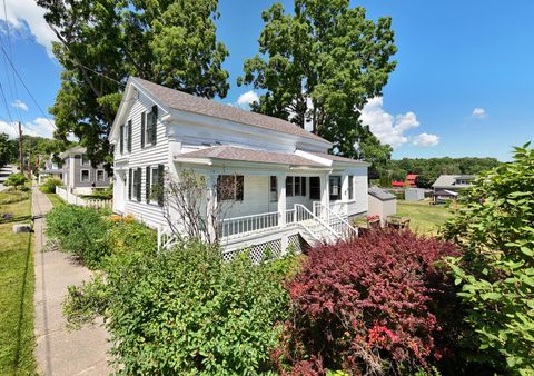 13 Beggs Point Street Essex NY 12936