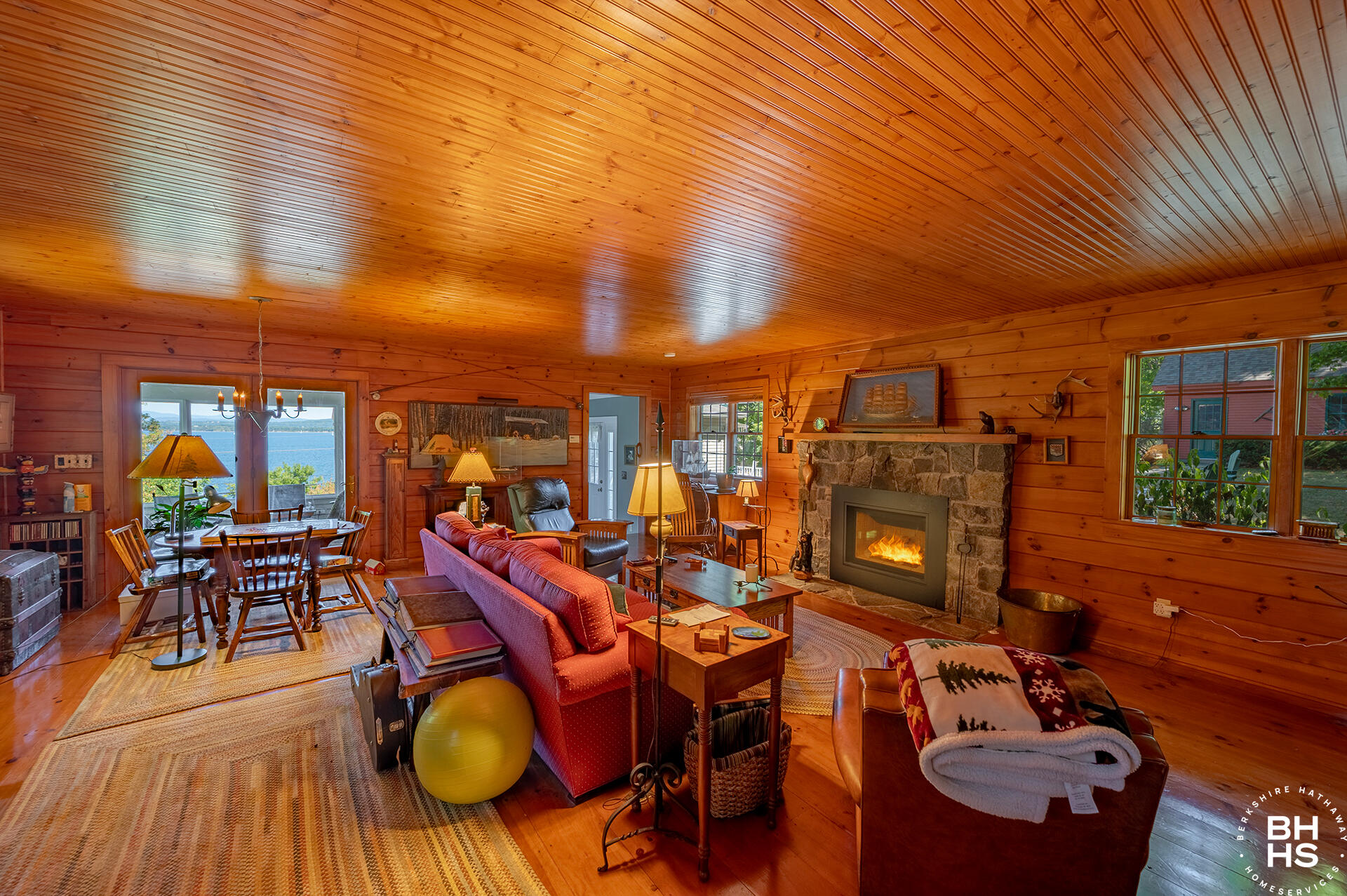 Essex, New York 12936, United States, 3 Bedrooms Bedrooms, ,4 BathroomsBathrooms,Residential,Active,194299