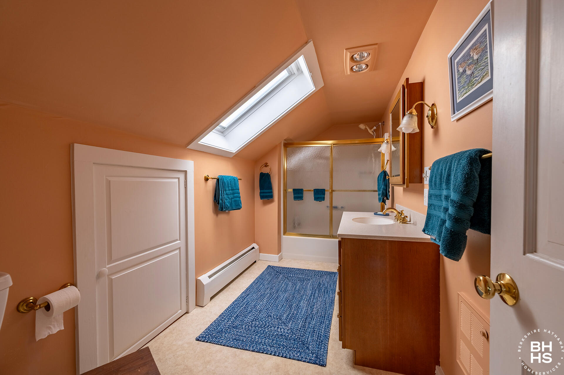 Essex, New York 12936, United States, 3 Bedrooms Bedrooms, ,4 BathroomsBathrooms,Residential,Active,194299