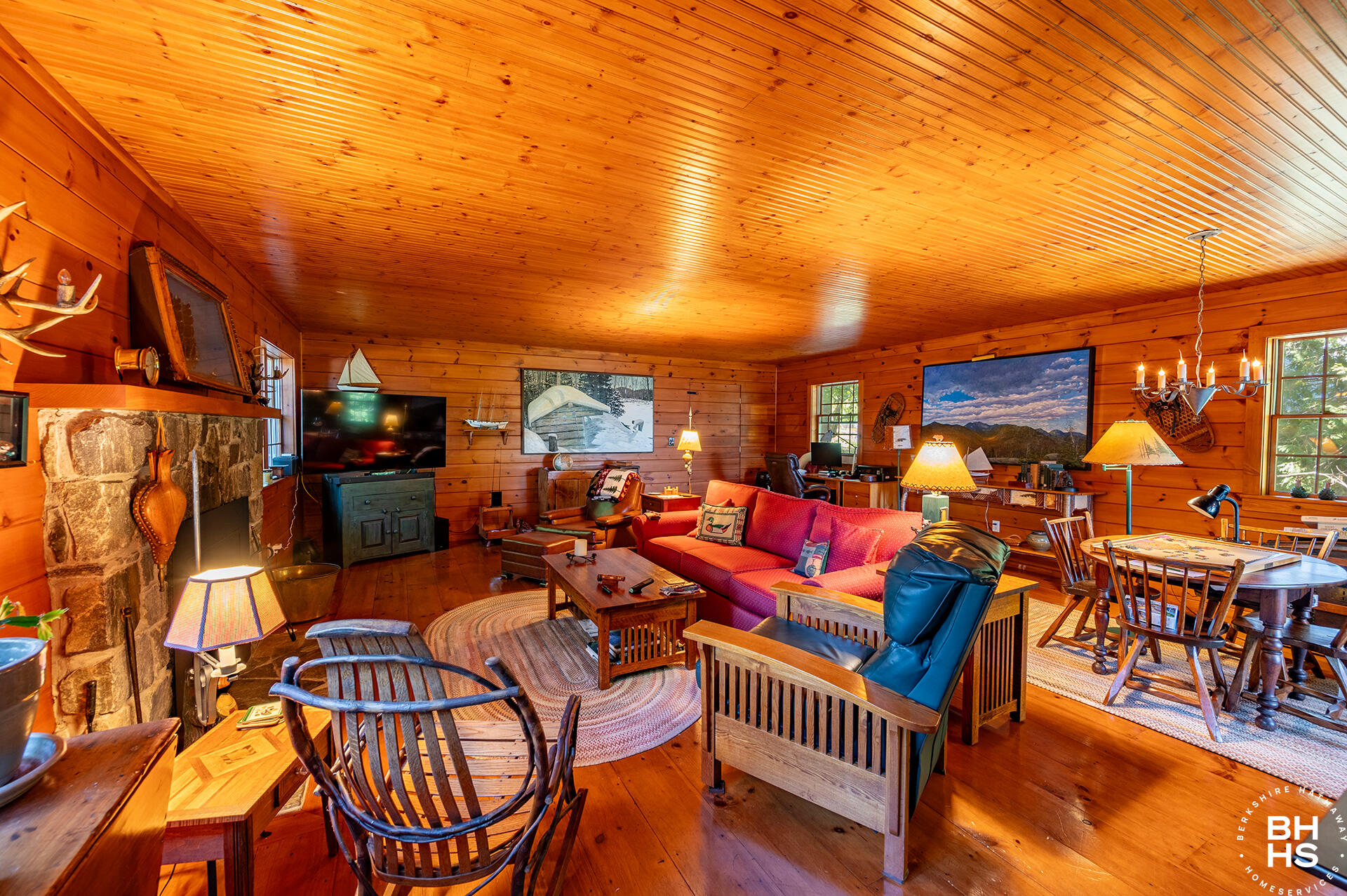 Essex, New York 12936, United States, 3 Bedrooms Bedrooms, ,4 BathroomsBathrooms,Residential,Active,194299