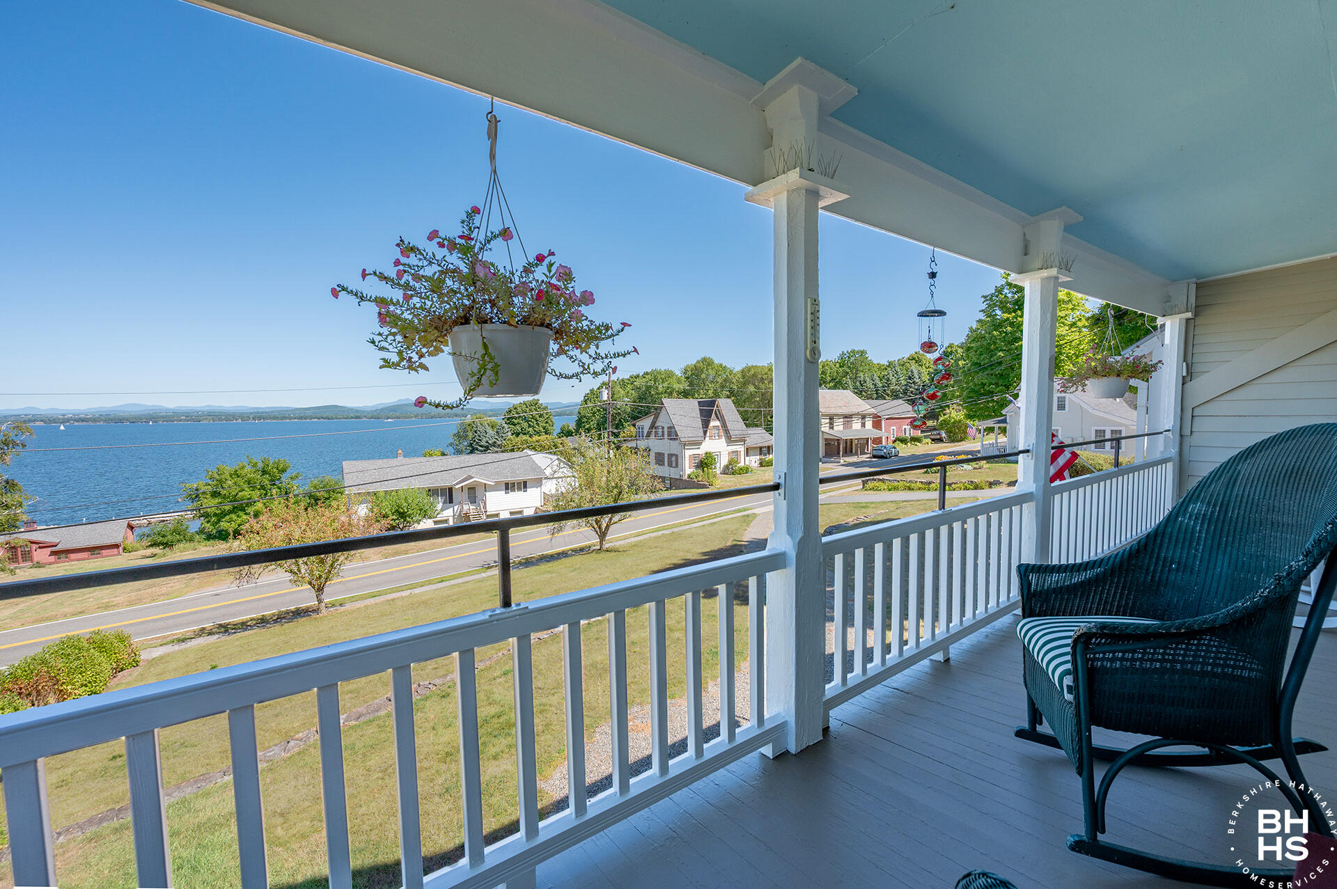 Essex, New York 12936, United States, 3 Bedrooms Bedrooms, ,4 BathroomsBathrooms,Residential,Active,194299