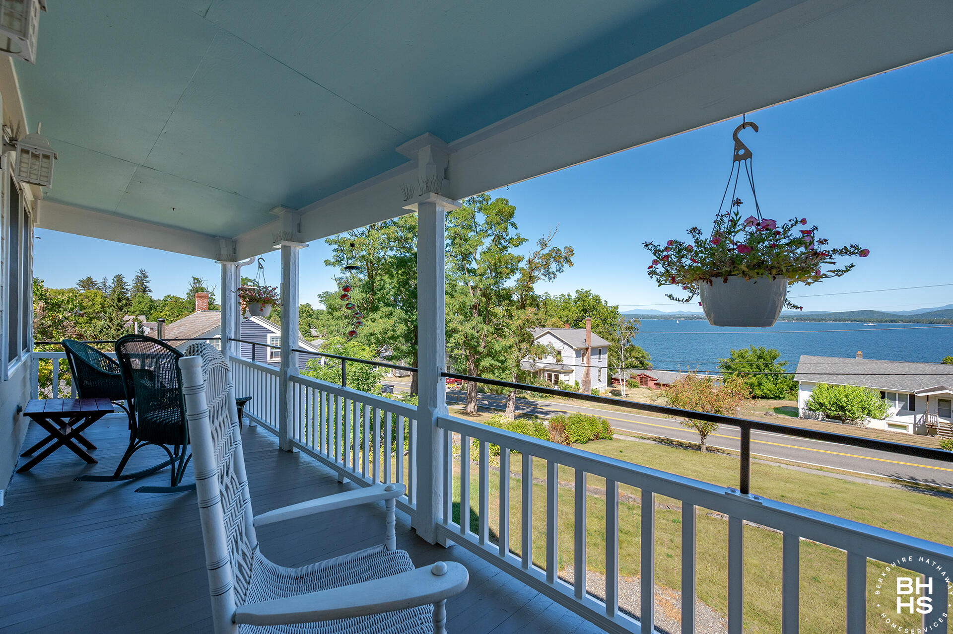 Essex, New York 12936, United States, 3 Bedrooms Bedrooms, ,4 BathroomsBathrooms,Residential,Active,194299