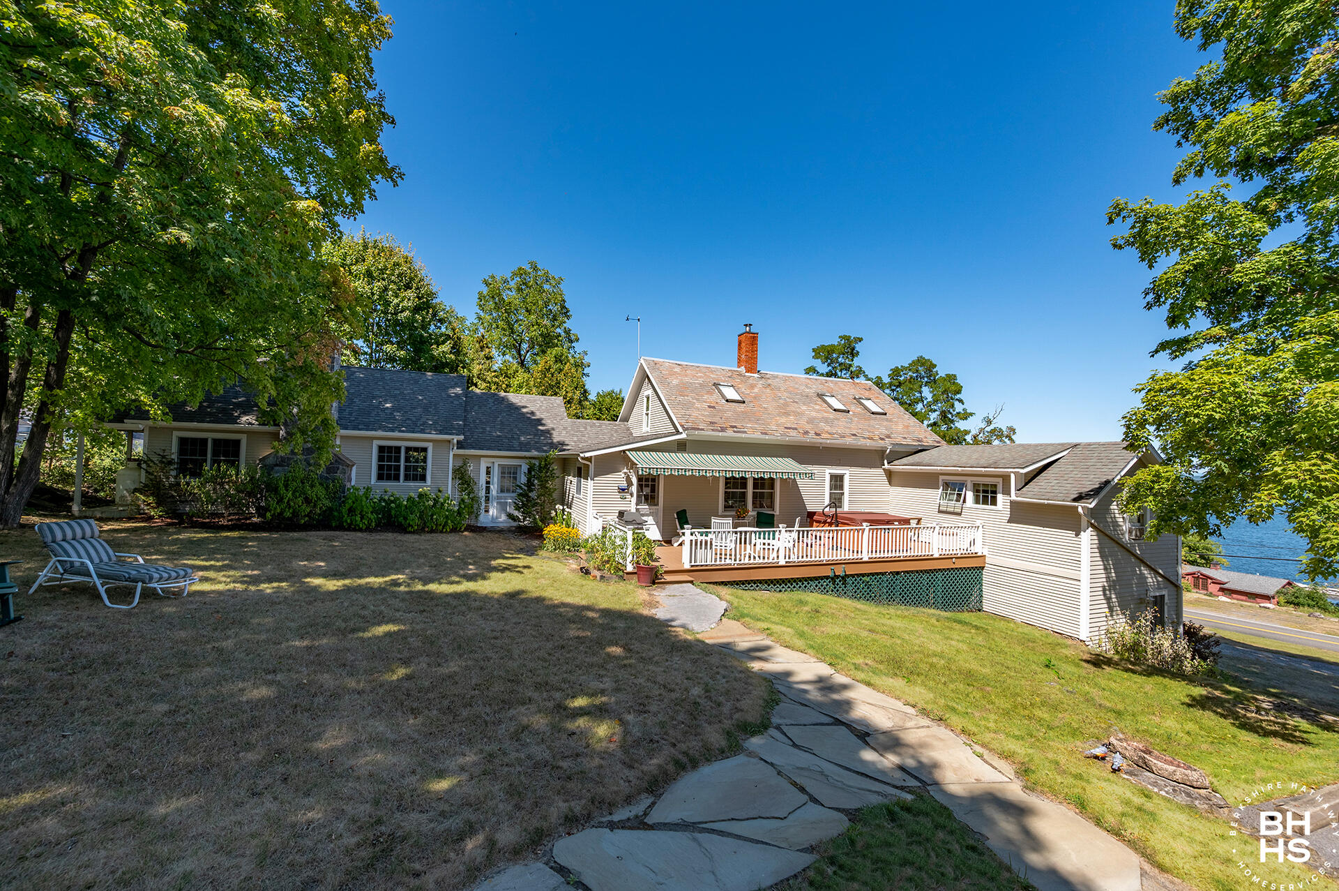 Essex, New York 12936, United States, 3 Bedrooms Bedrooms, ,4 BathroomsBathrooms,Residential,Active,194299