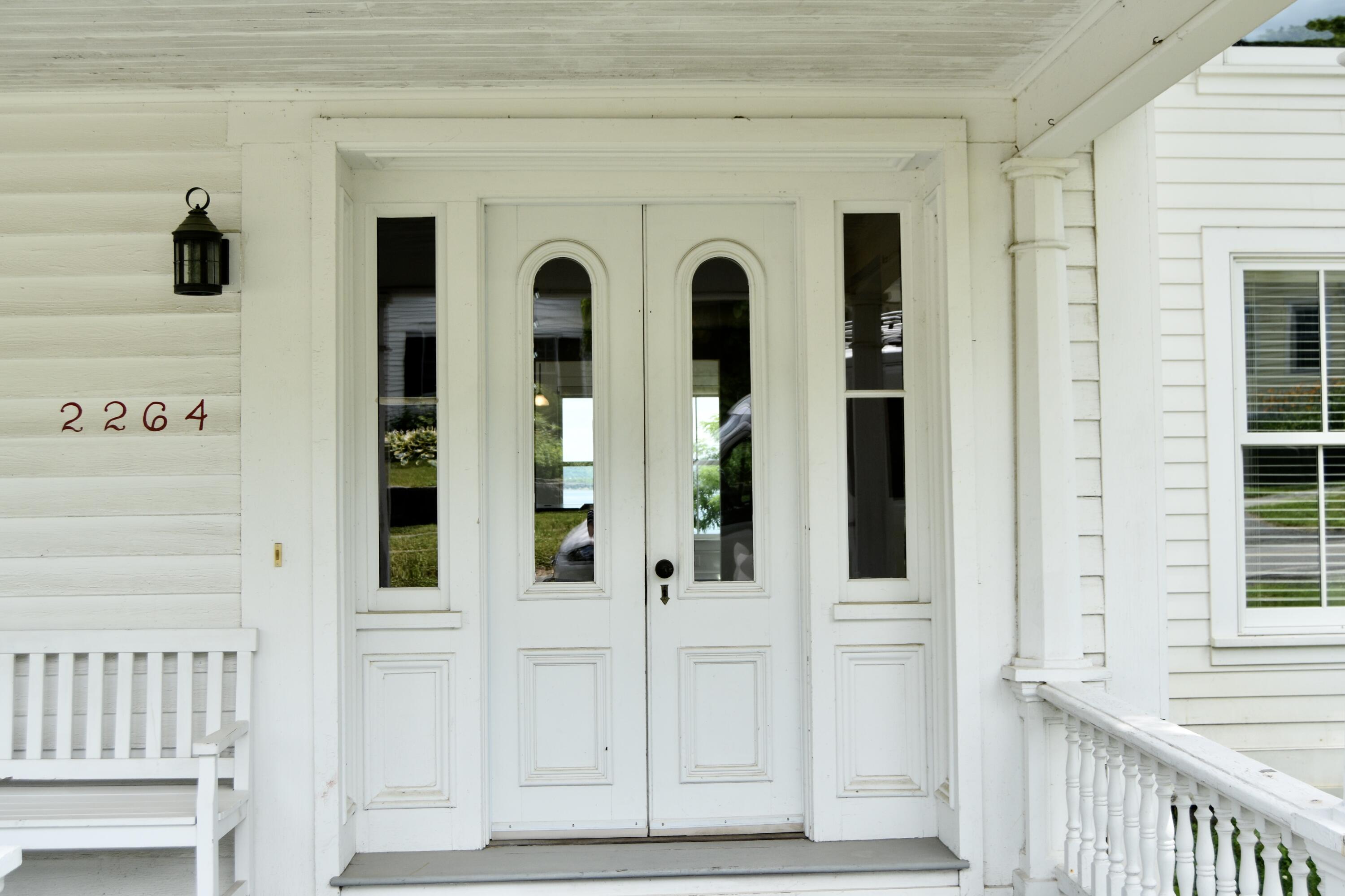 2264 Lake Shore Road