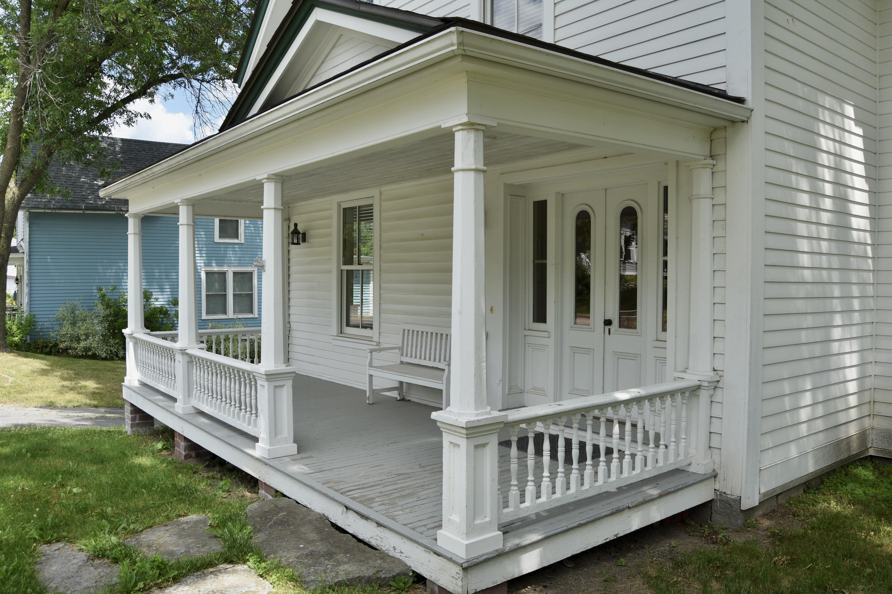 2264 Lake Shore Road