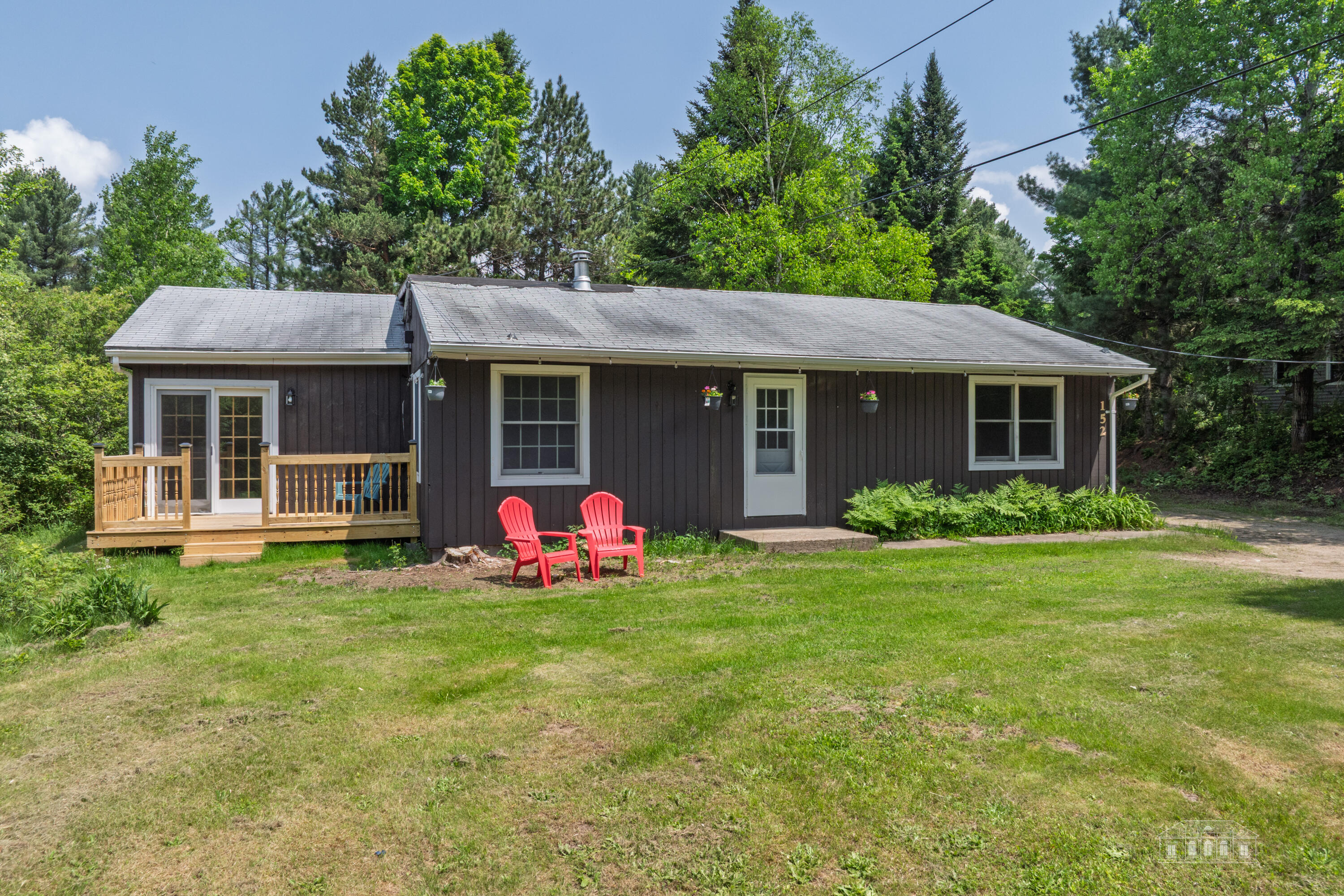 152 Old Military Road