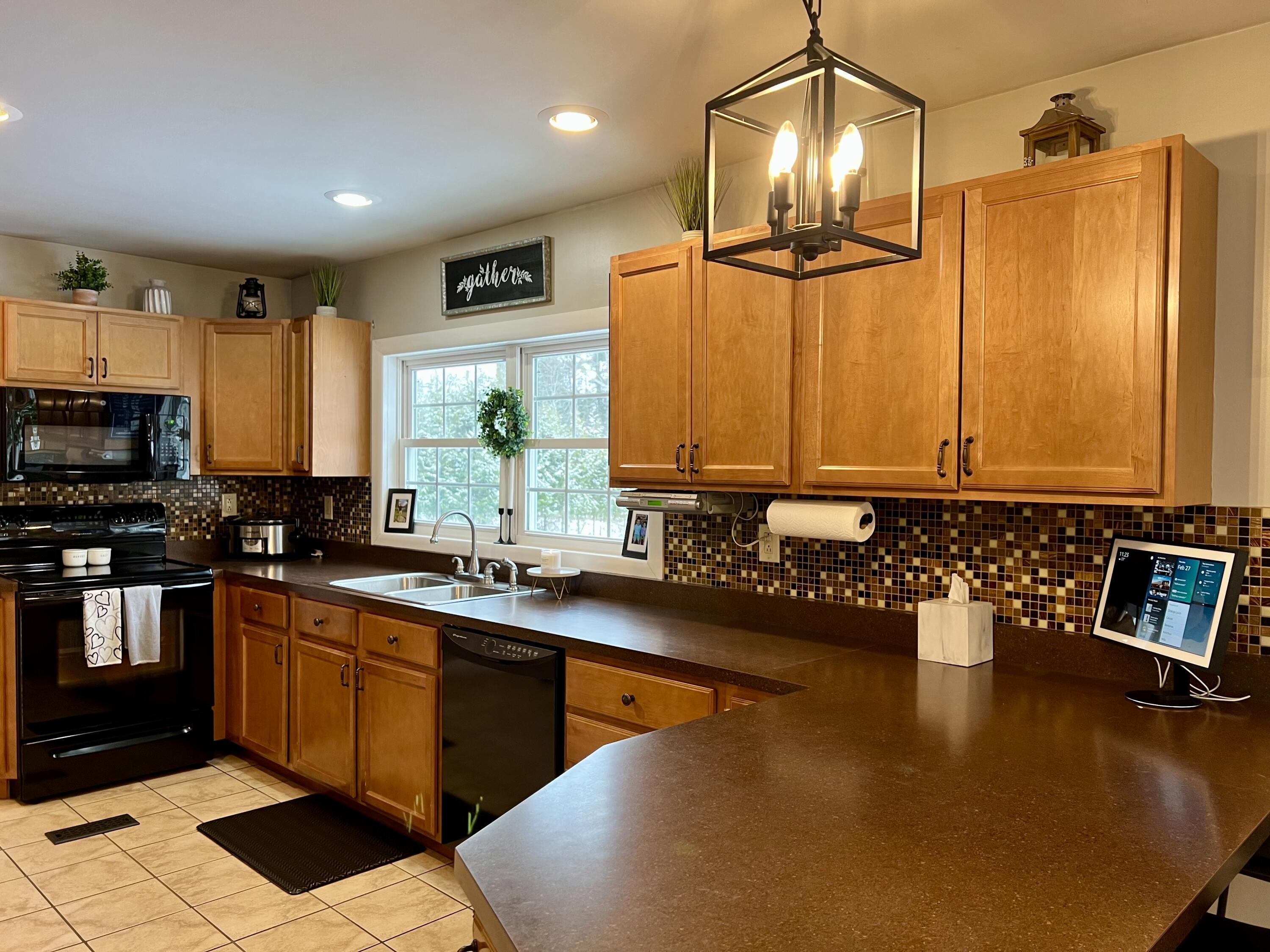 338 Rand Hill Road, Morrisonville, New York image 9