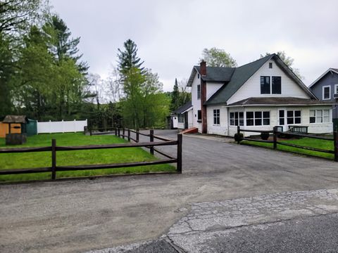 Apartment For Sale - 5629 Nys Route 28n<br/> Newcomb, NY 12852