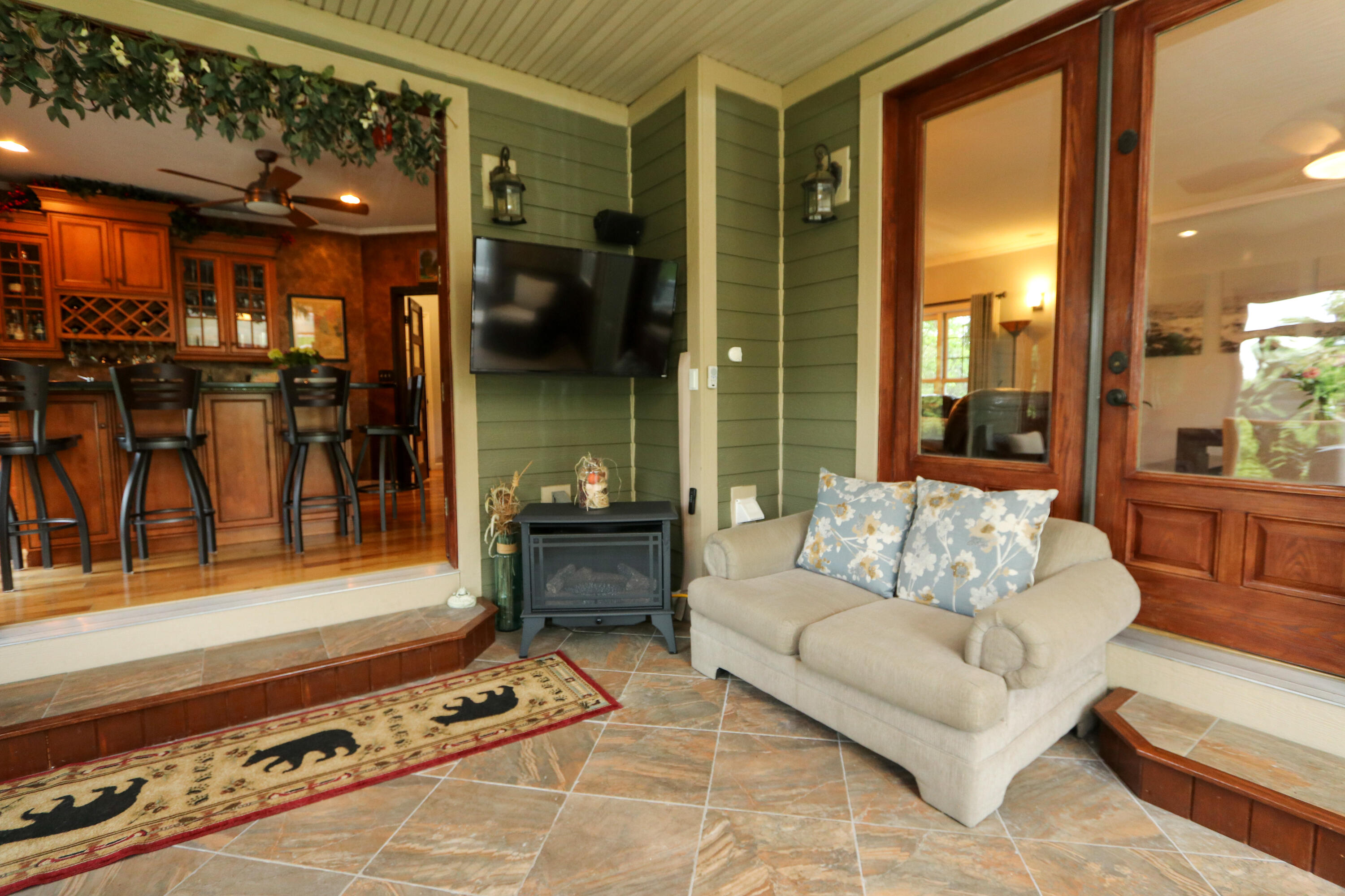732 Cumberland Head Road, Plattsburgh, New York image 27