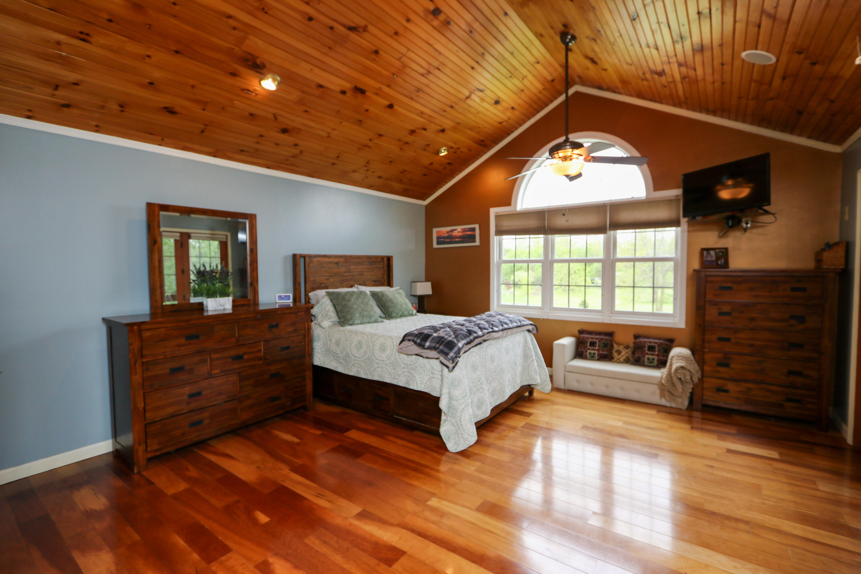 732 Cumberland Head Road, Plattsburgh, New York image 35