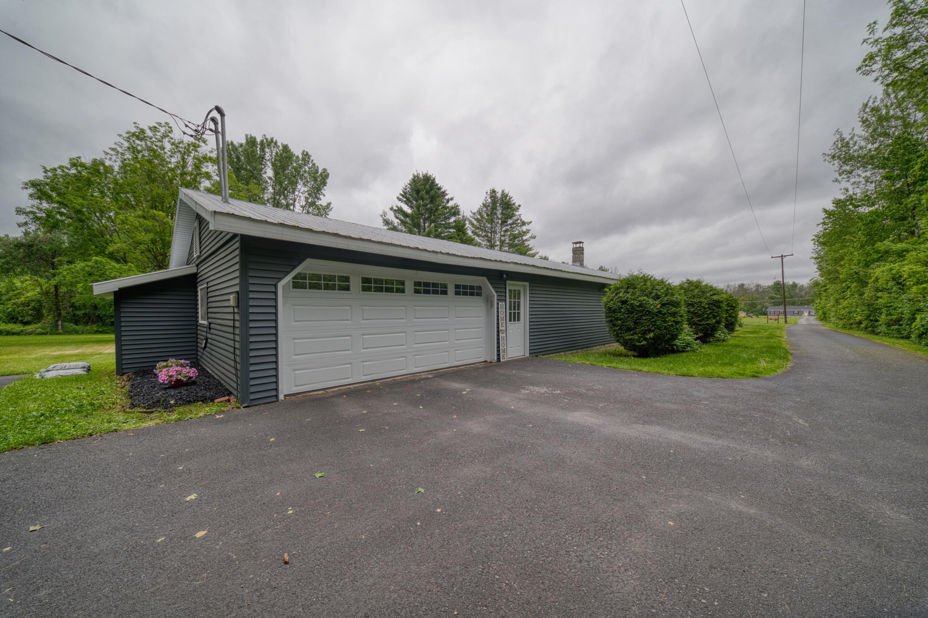 825 O'Neil Road