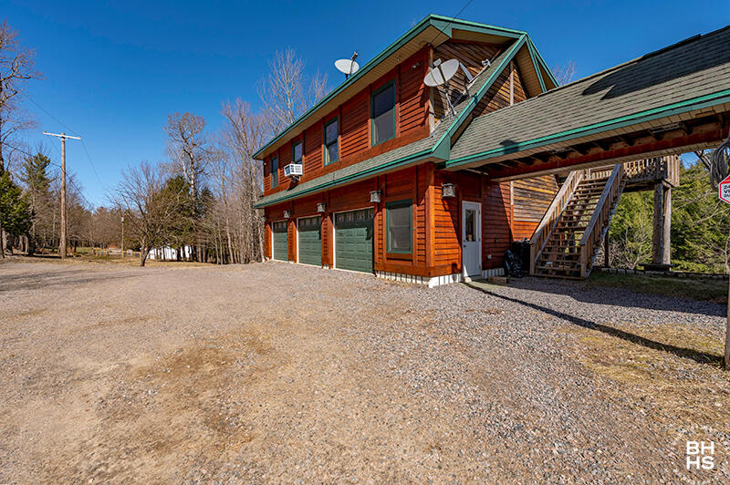 St. Regis Falls, New York 12980, United States, 8 Bedrooms Bedrooms, ,7 BathroomsBathrooms,Residential,Active,105311